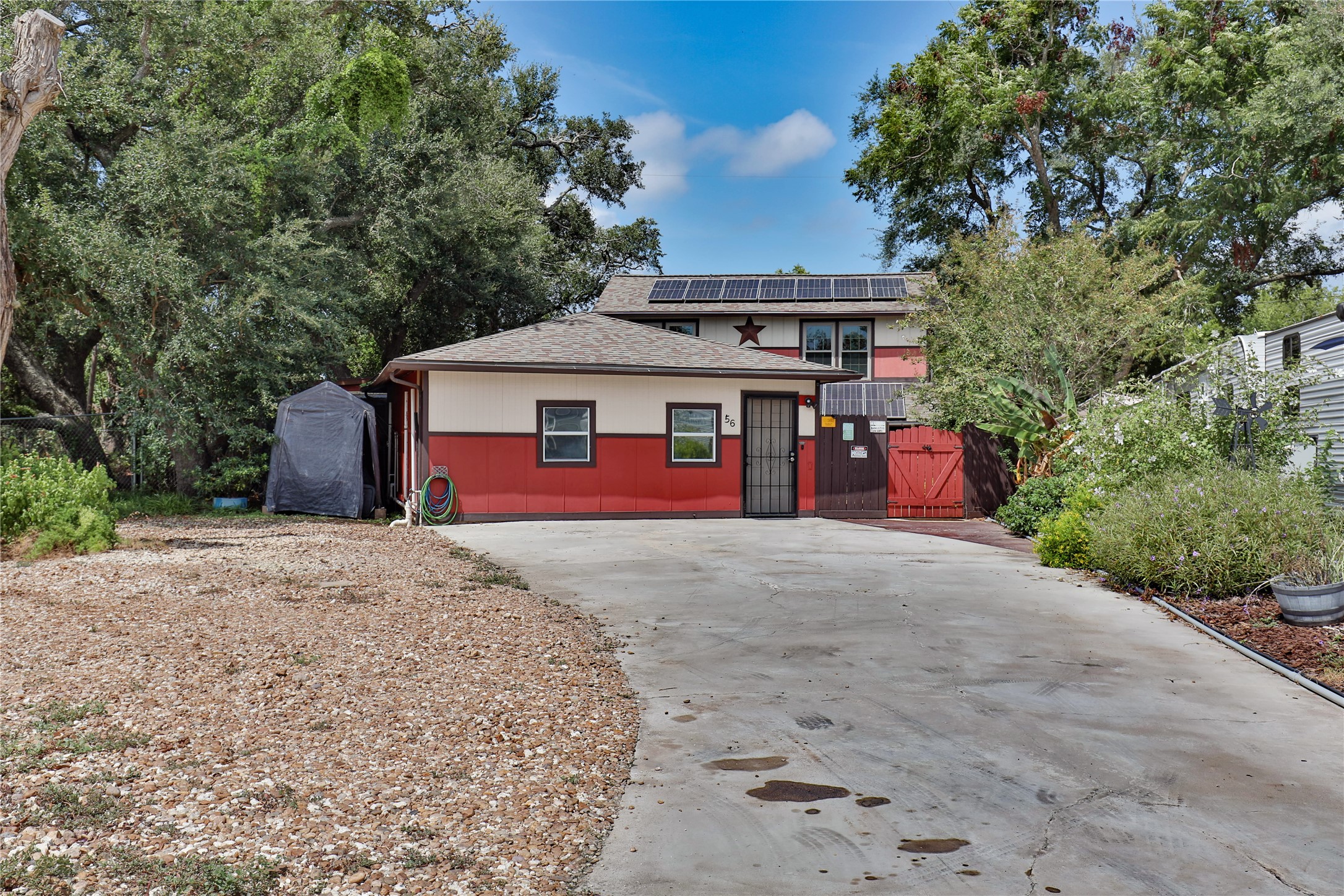 56 Leeder Court