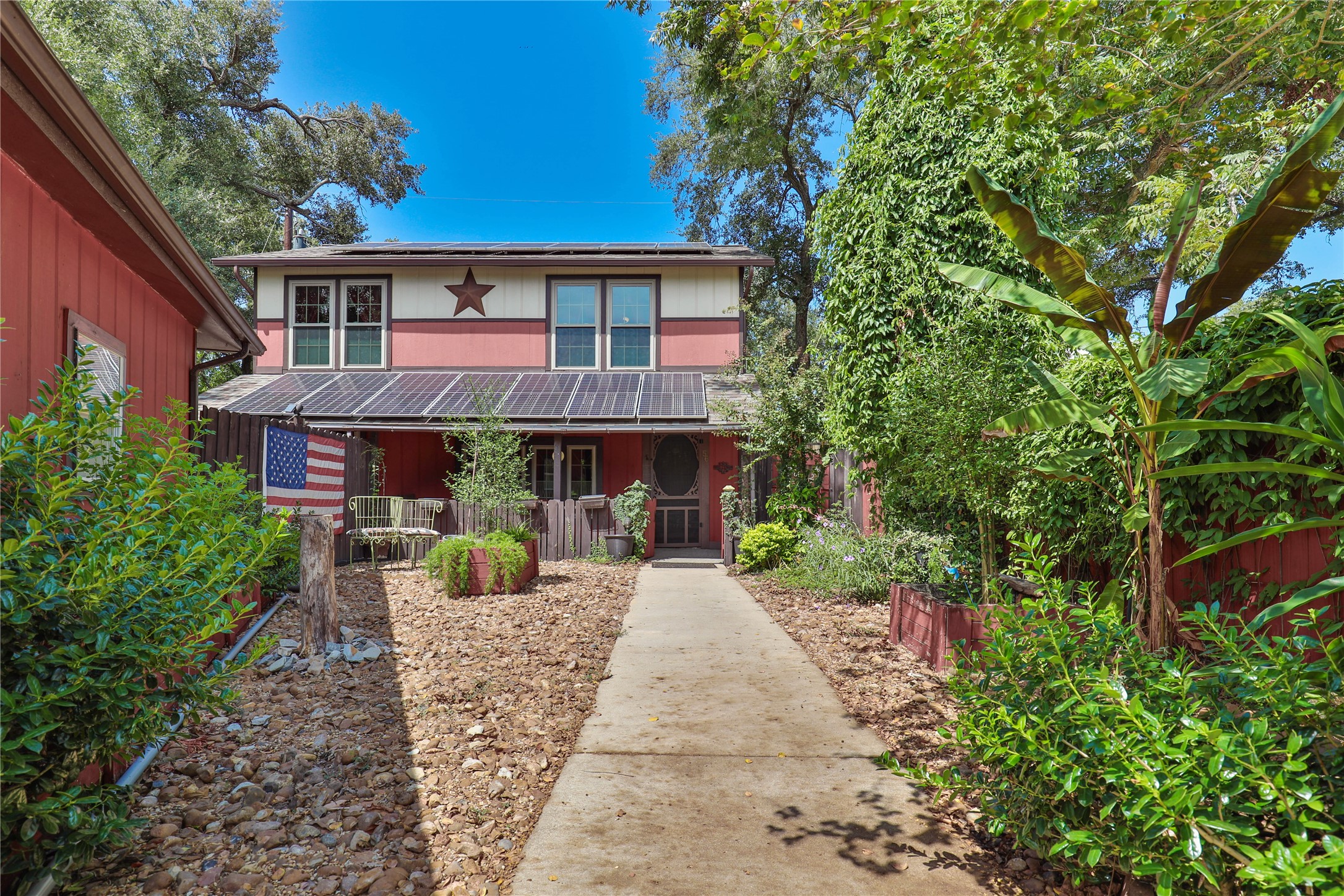 56 Leeder Court Property Photo 3