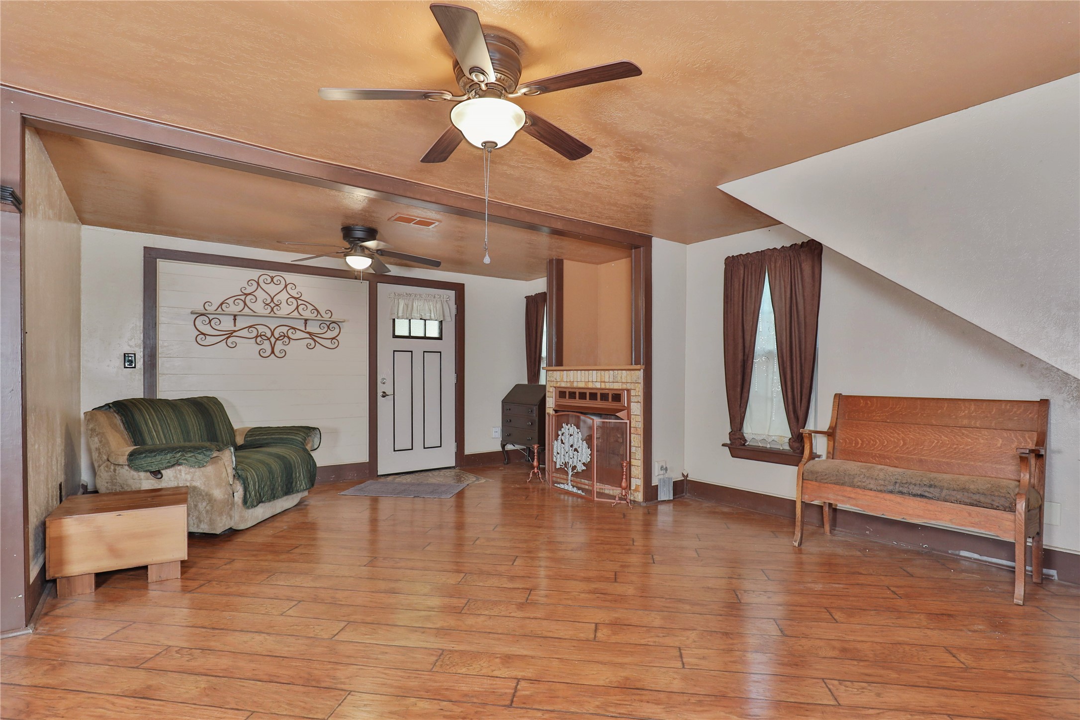 56 Leeder Court Property Photo 9