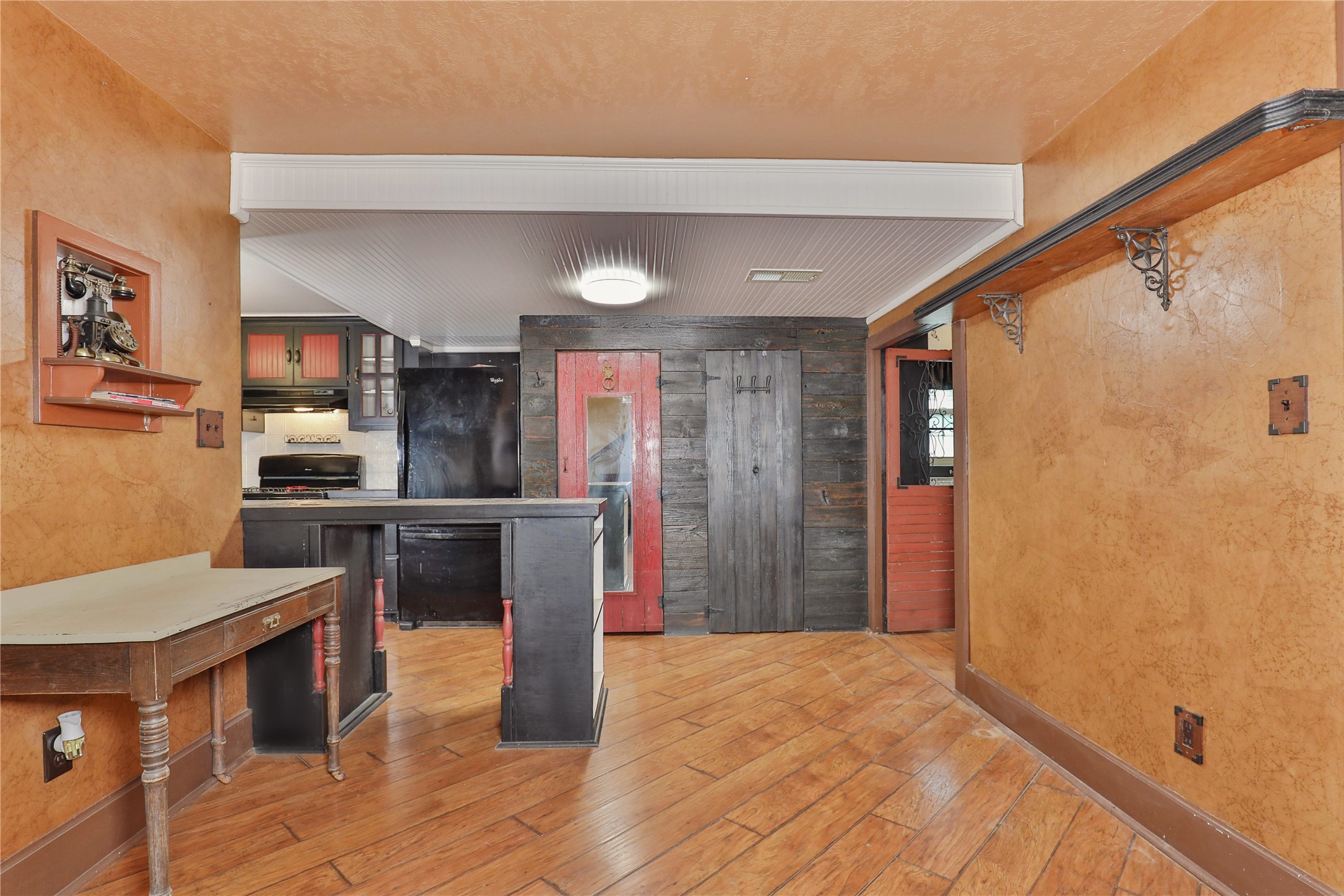 56 Leeder Court Property Photo 11