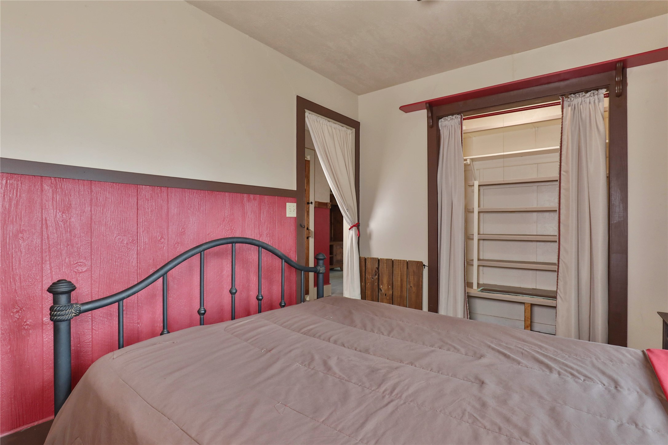 56 Leeder Court Property Photo 24