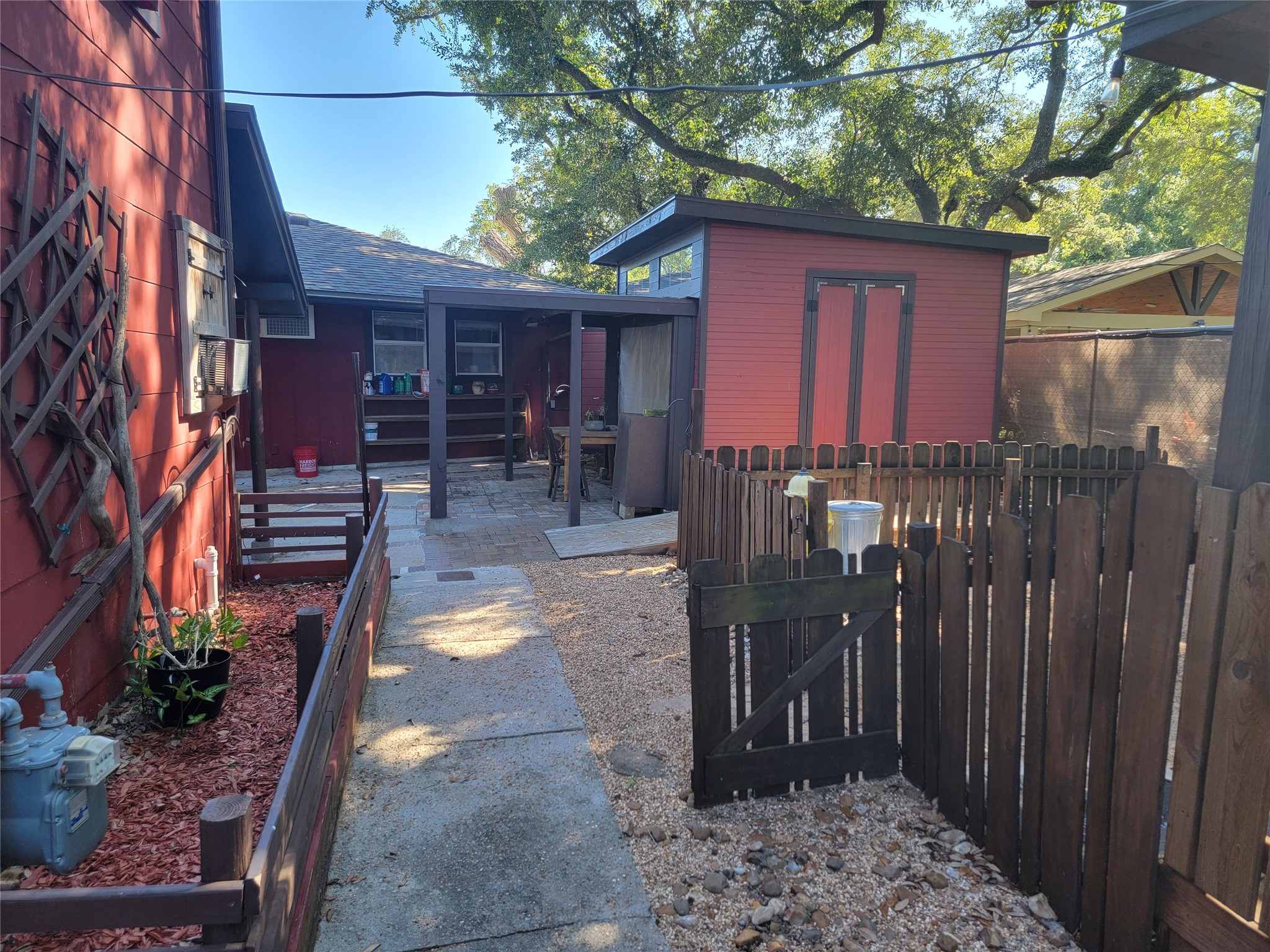 56 Leeder Court Property Photo 32