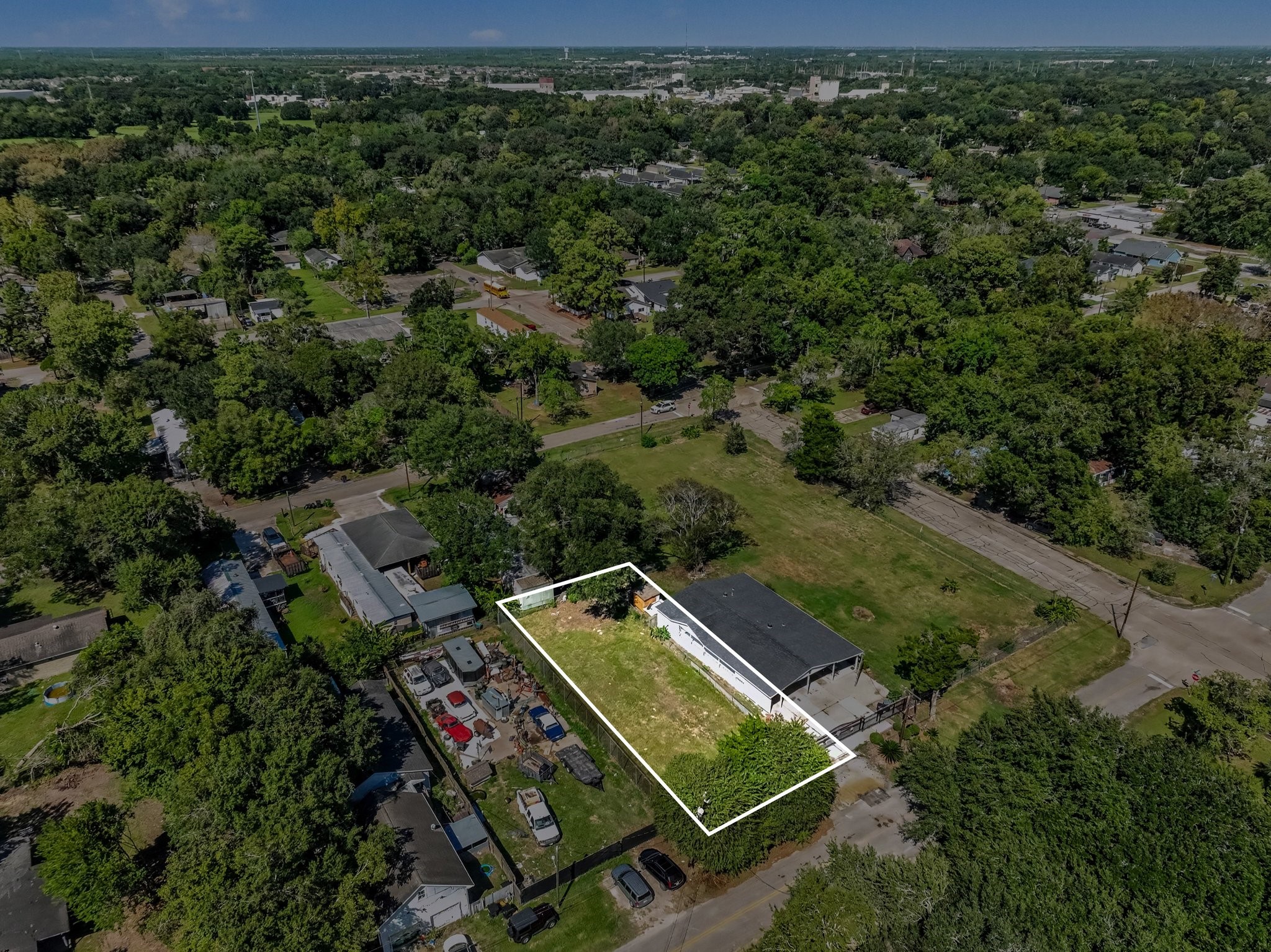 1814 W Blum Street Property Photo 3