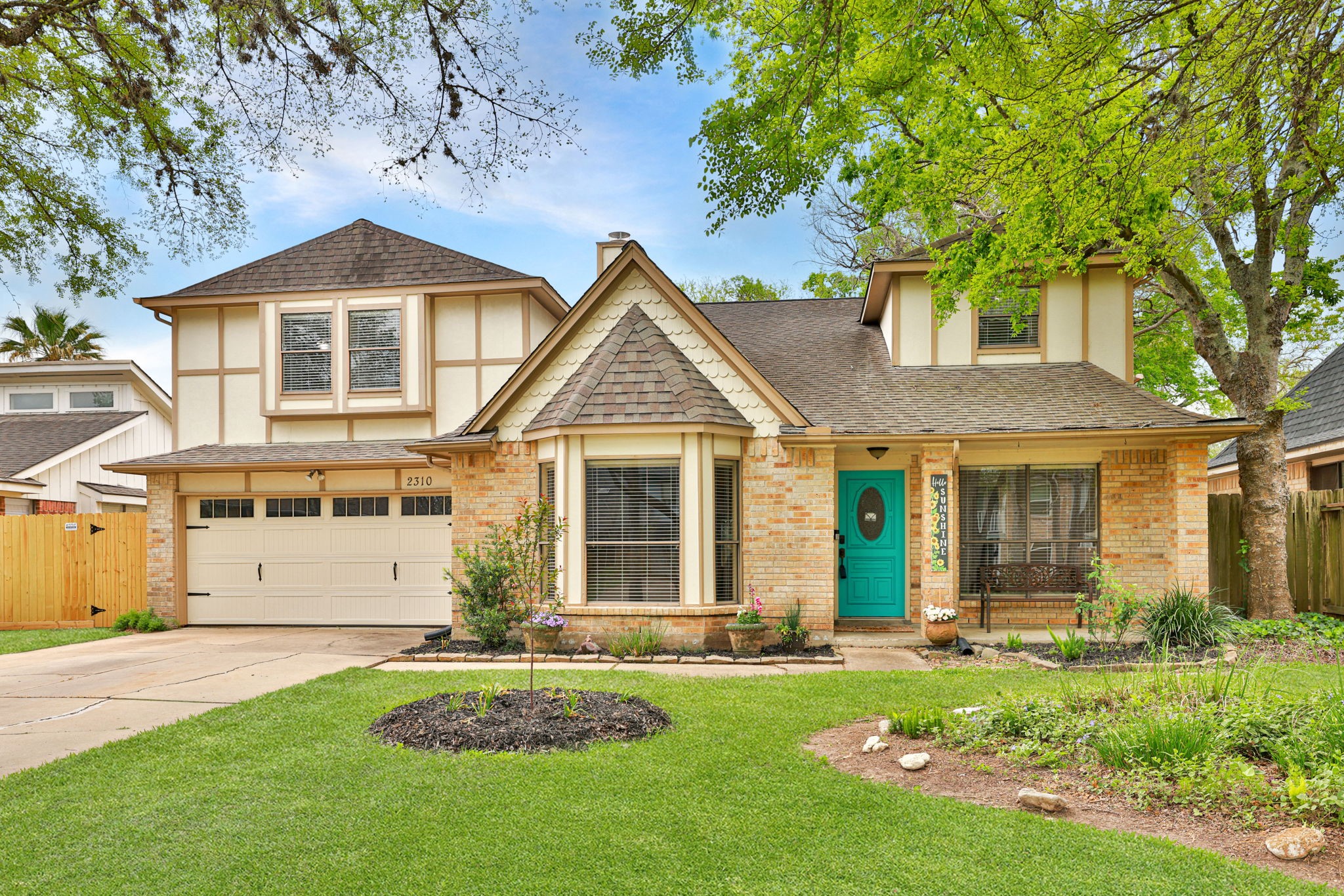 2310 Willow Bend Drive Property Photo 1