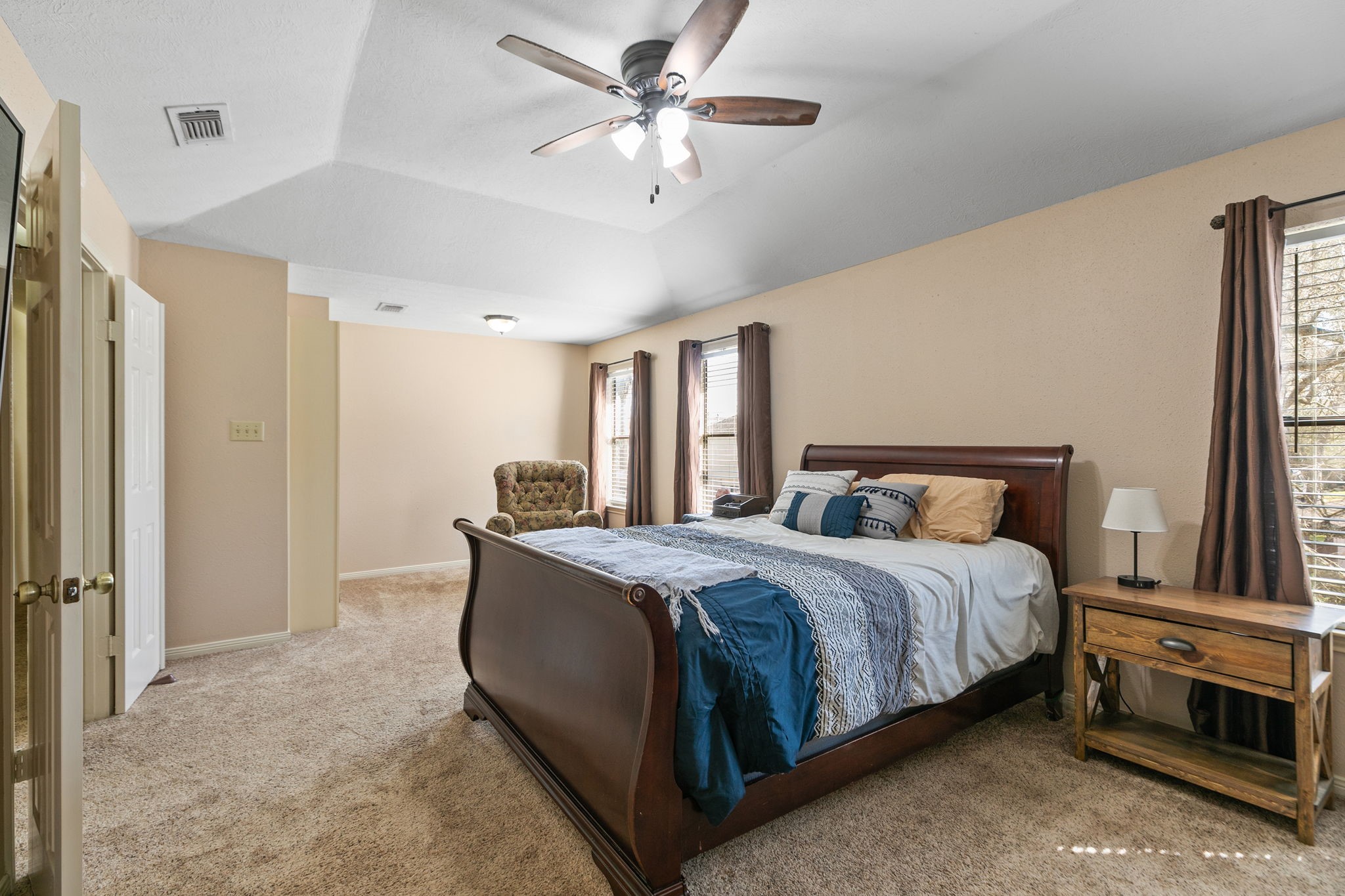 2310 Willow Bend Drive Property Photo 11