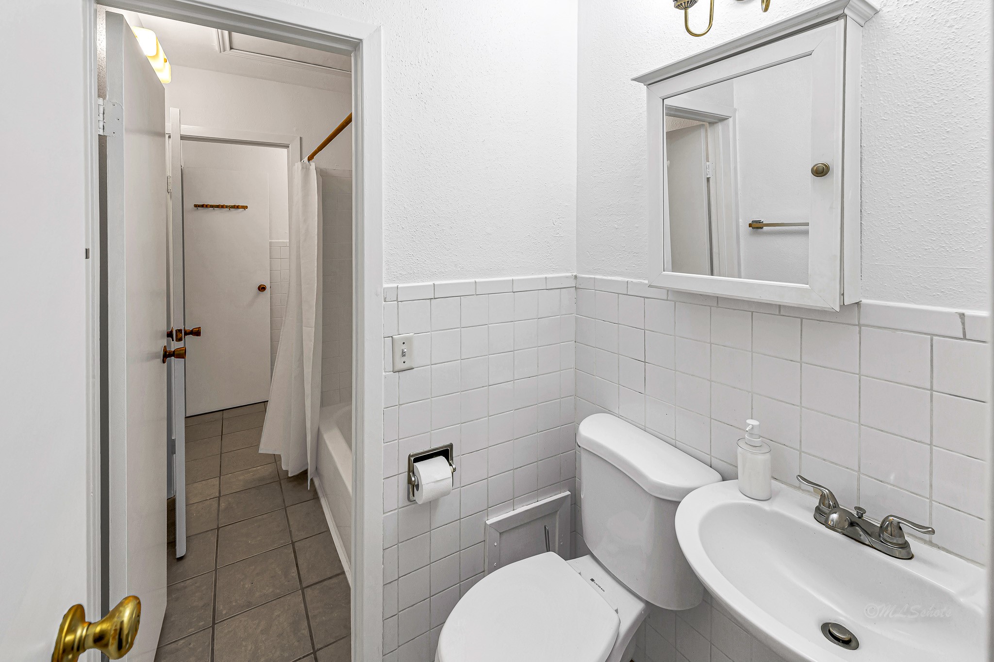 32b E Rivercrest Drive Property Photo 18