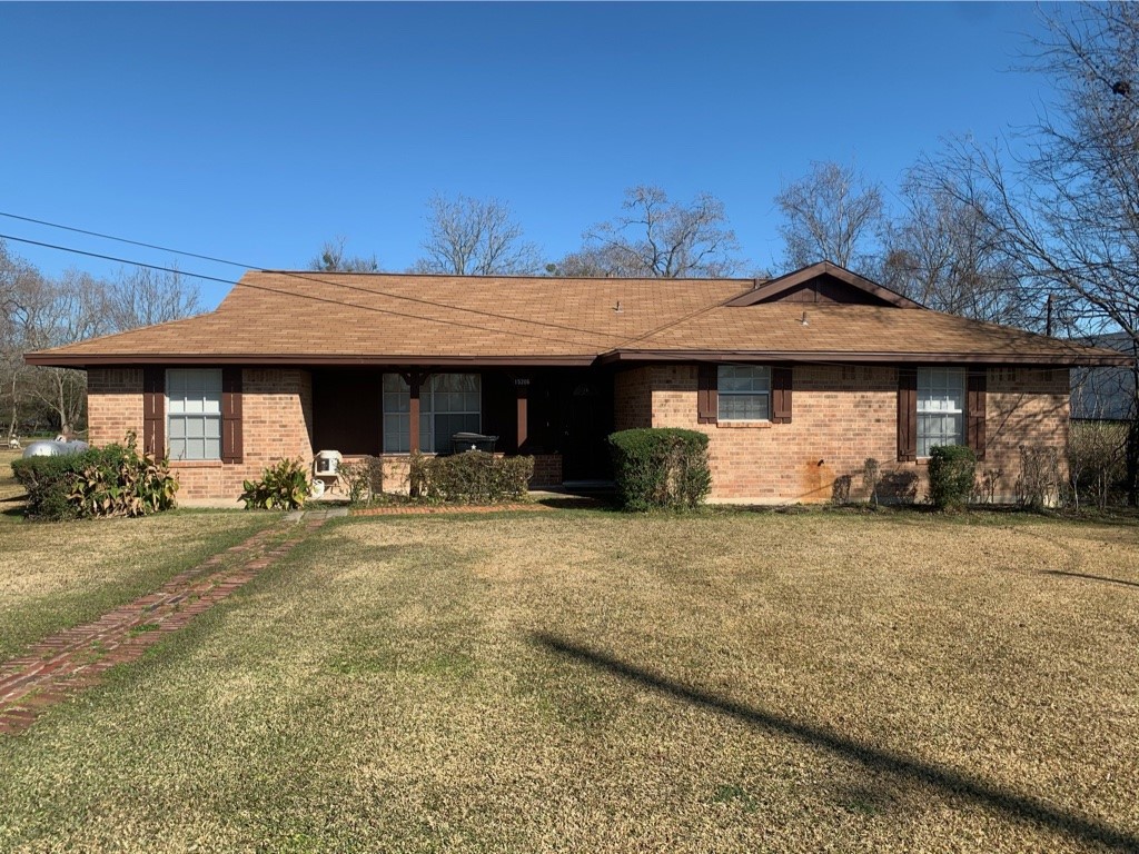 15202 Old Richmond Road Property Photo 1