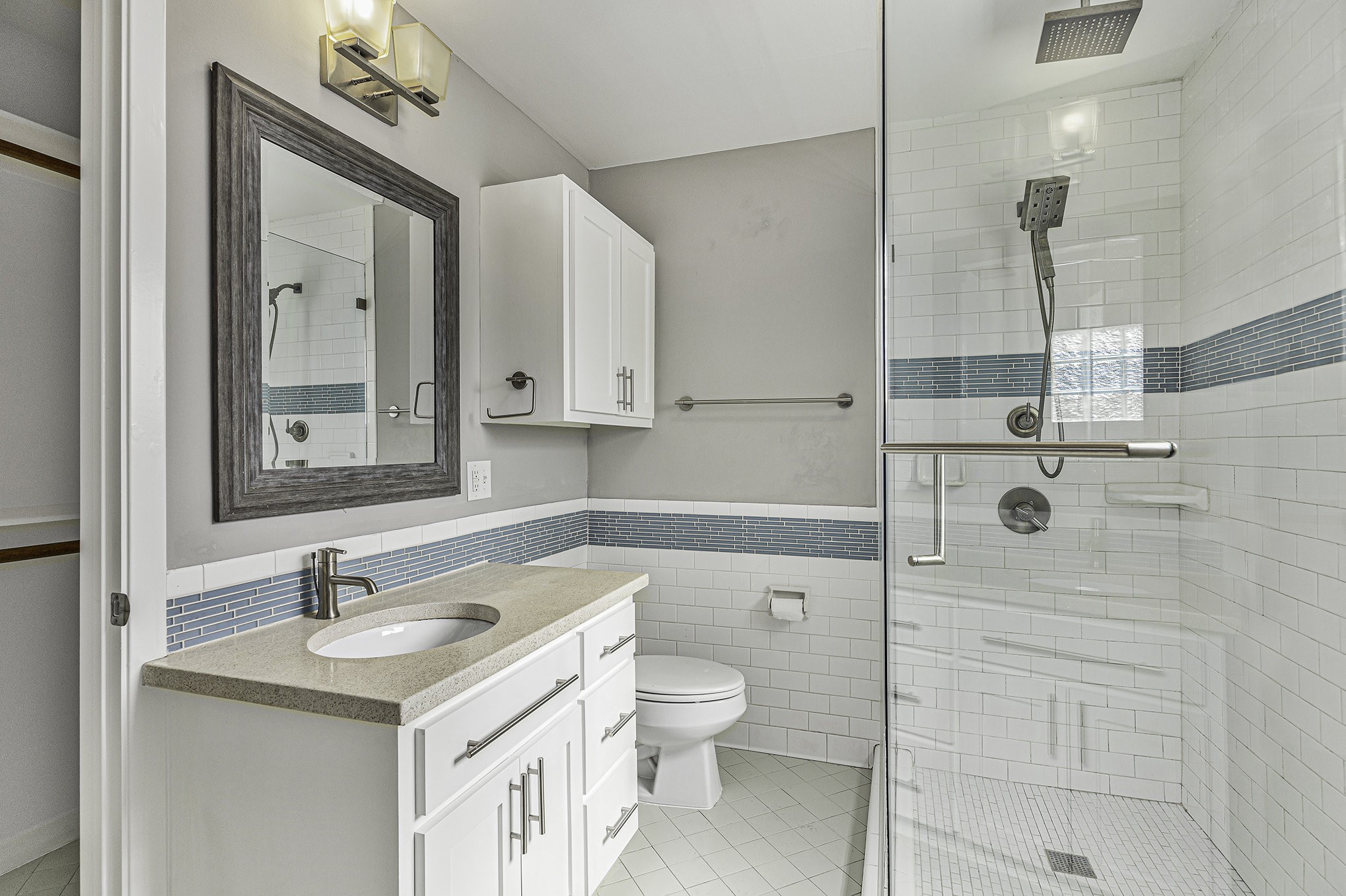 2902 Helberg Road Property Photo 16