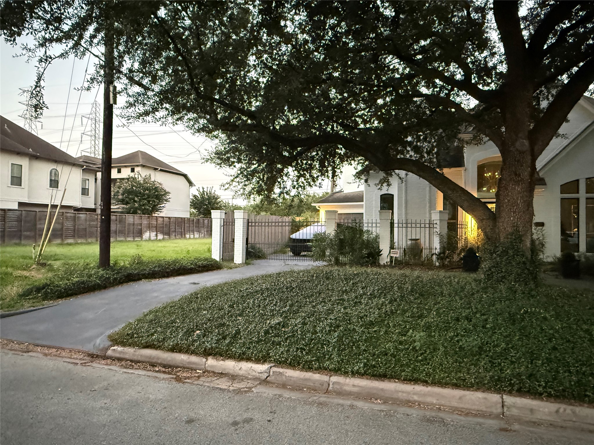 20 Hackberry Lane Property Photo 7