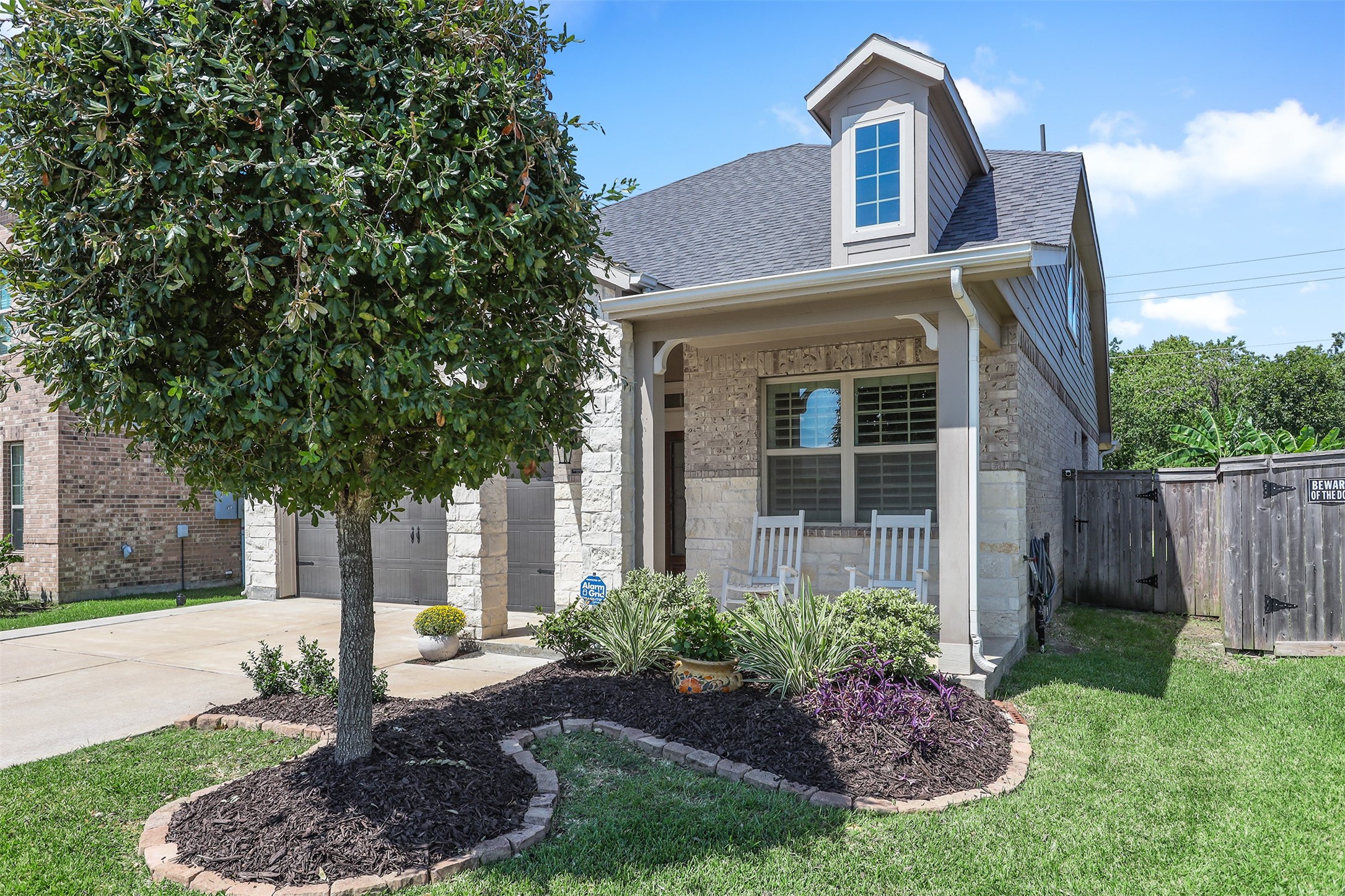 563 Winburn Tide Lane Property Photo 3