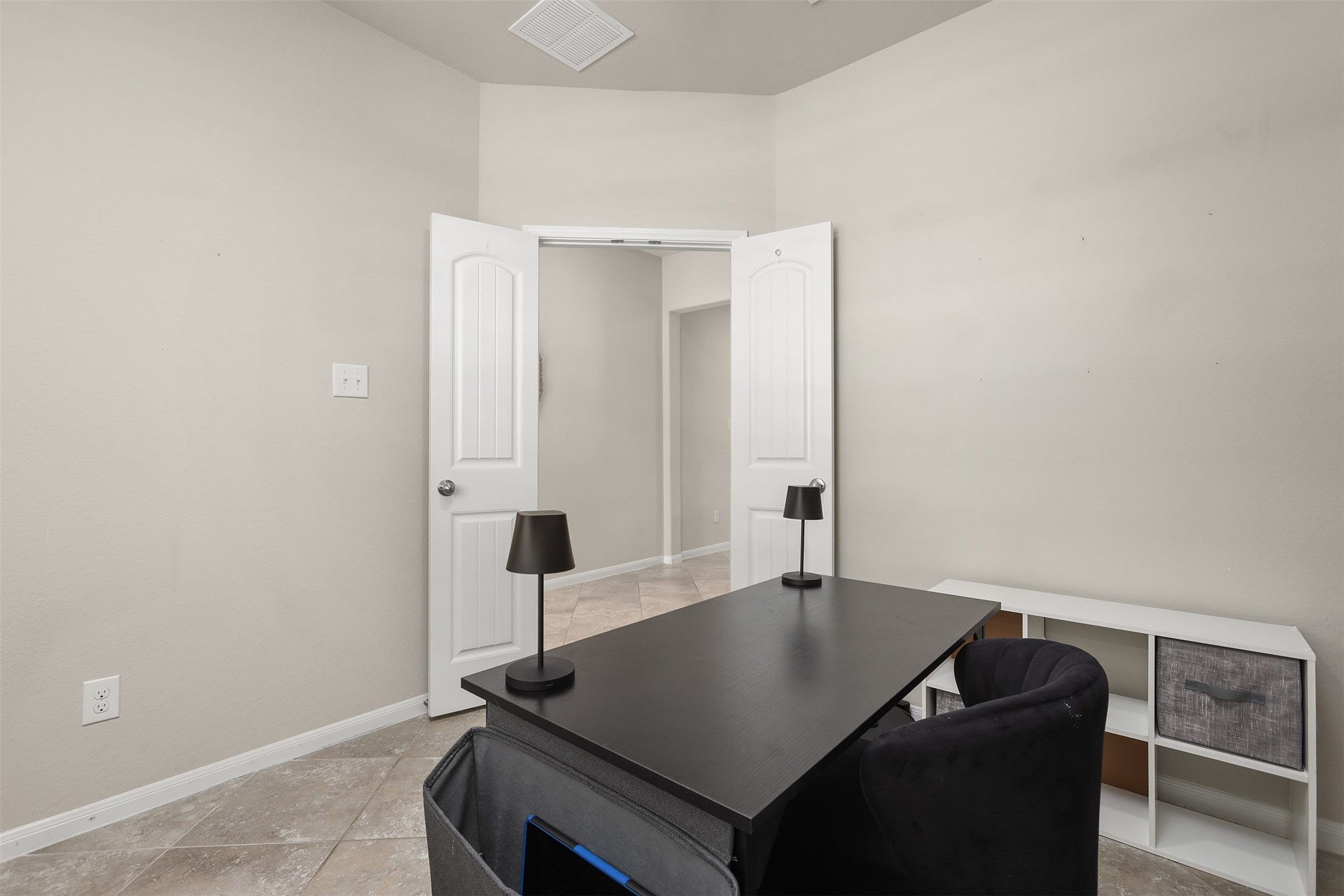 563 Winburn Tide Lane Property Photo 7