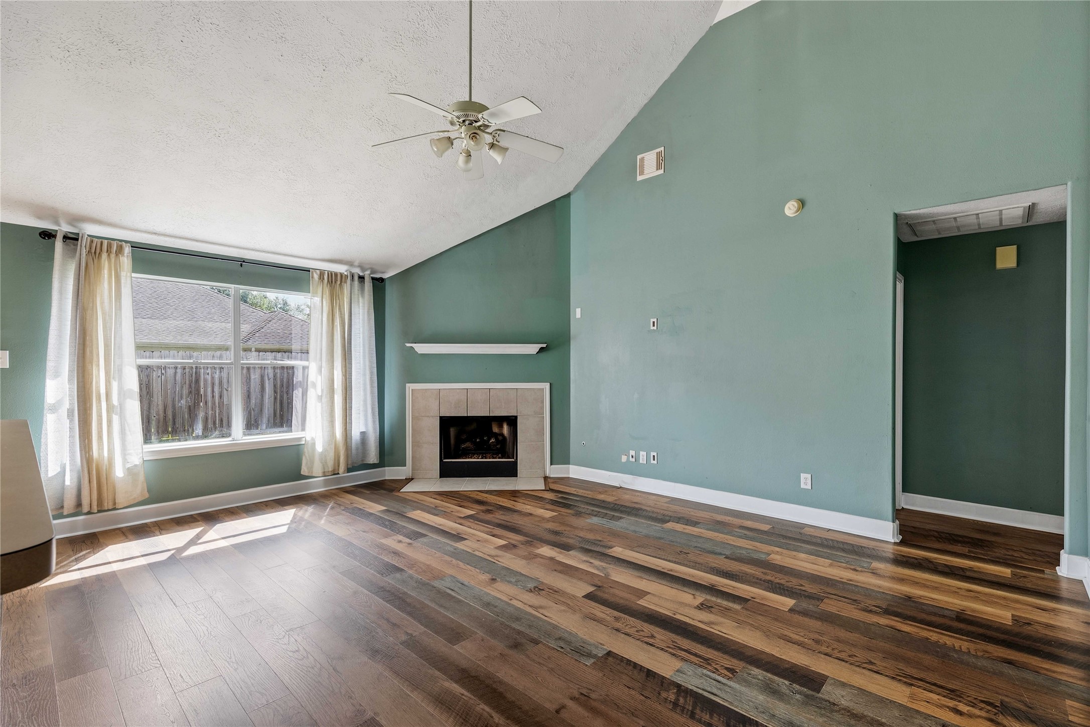 4111 Boulder Drive Property Photo 8
