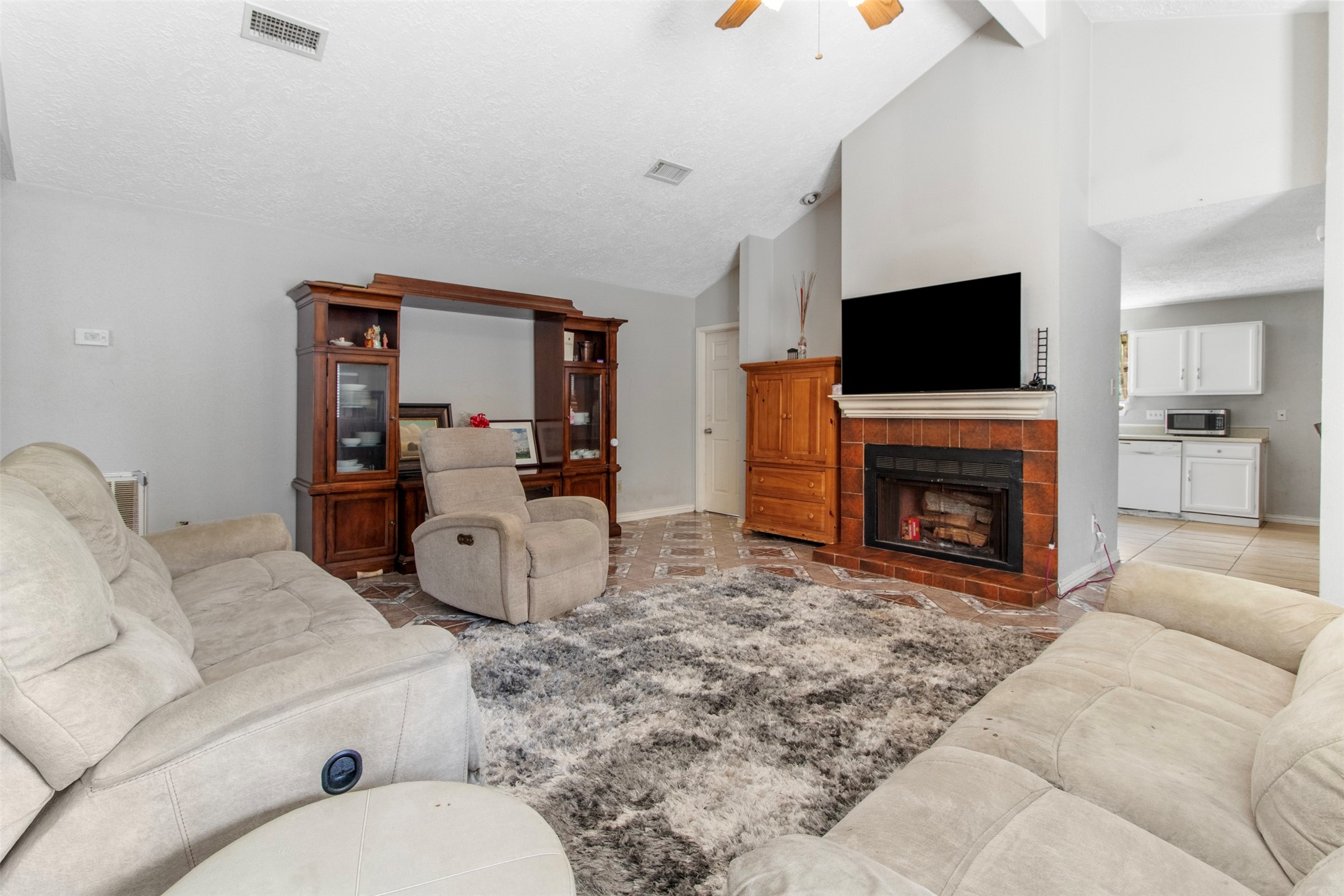 12147 Swords Creek Road Property Photo 2