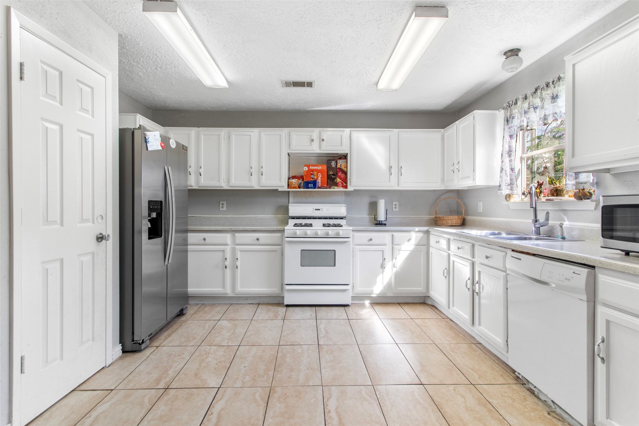 12147 Swords Creek Road Property Photo 5