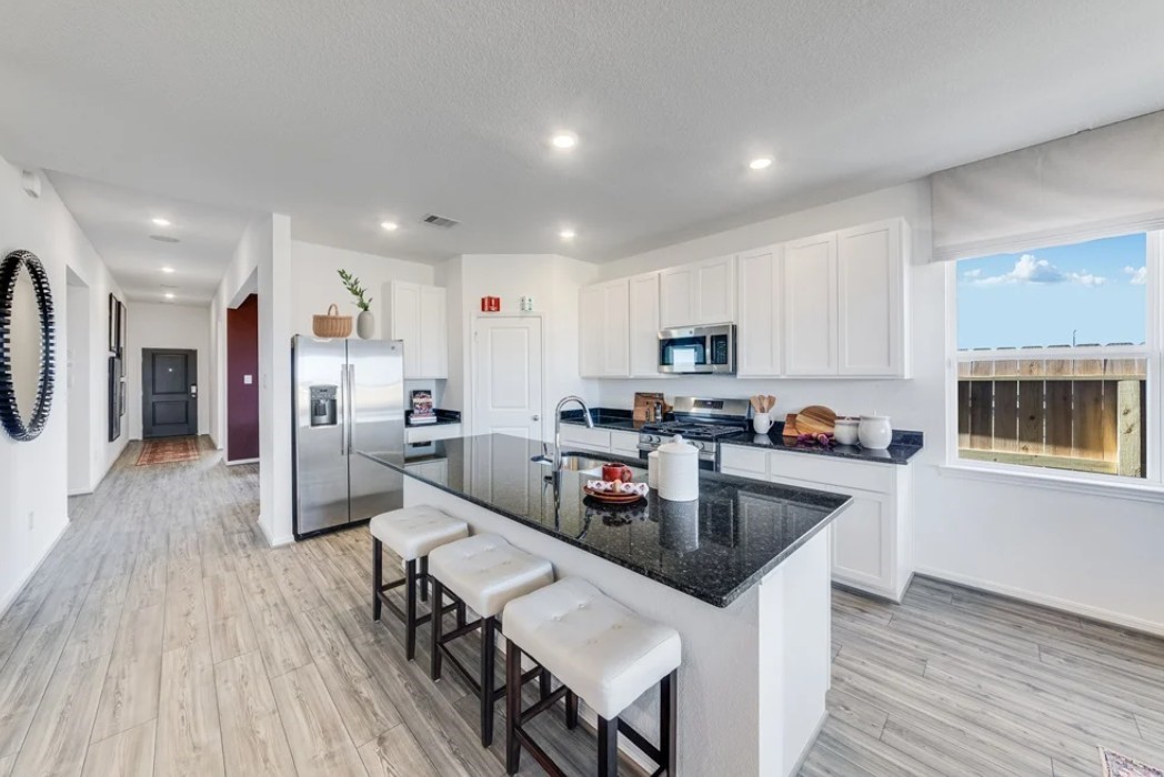 22014 Sam Raburn Drive Property Photo 2