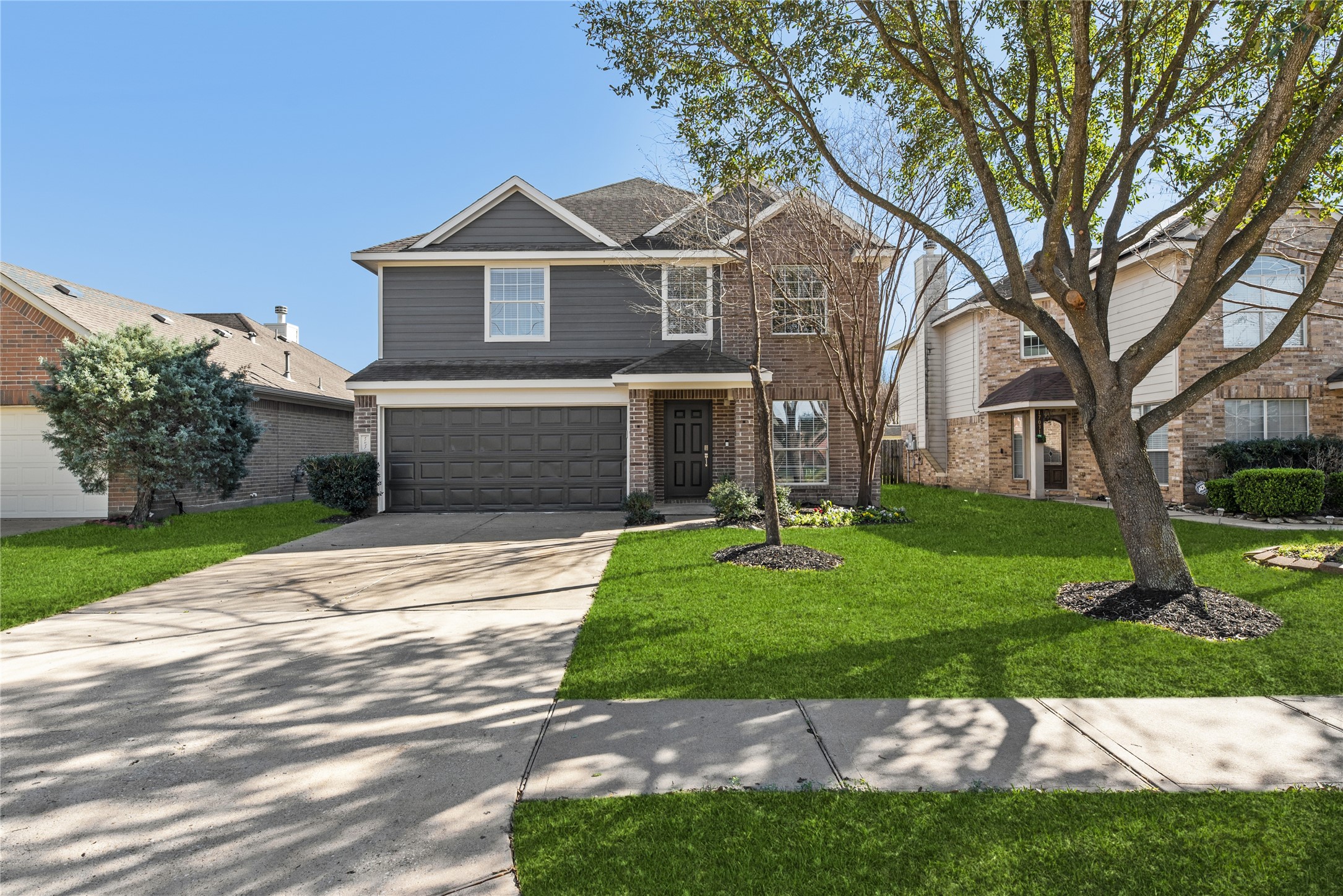 17027 Sperry Landing Drive Property Photo 1