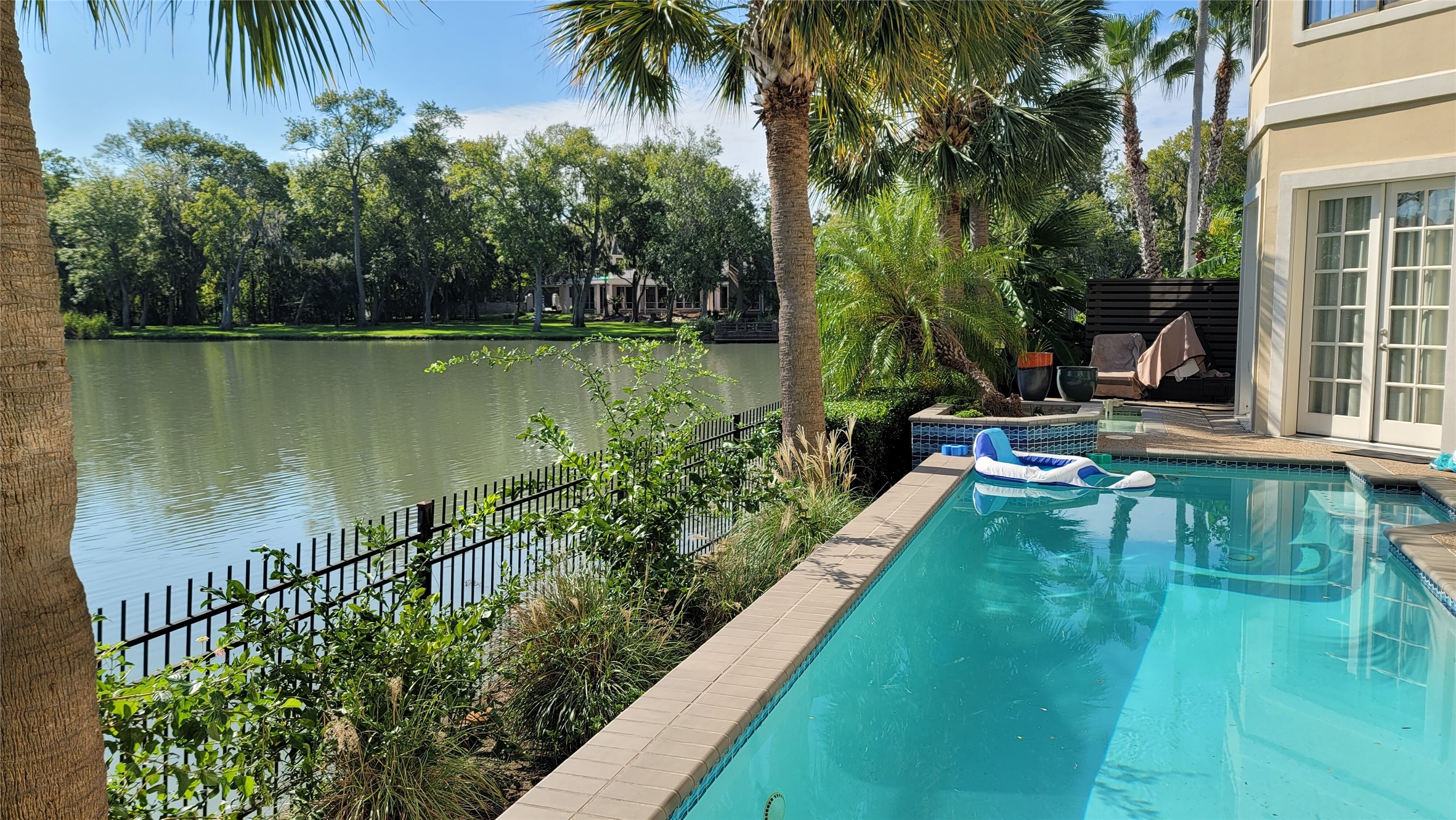 27 Swan Isle Boulevard Property Photo 5