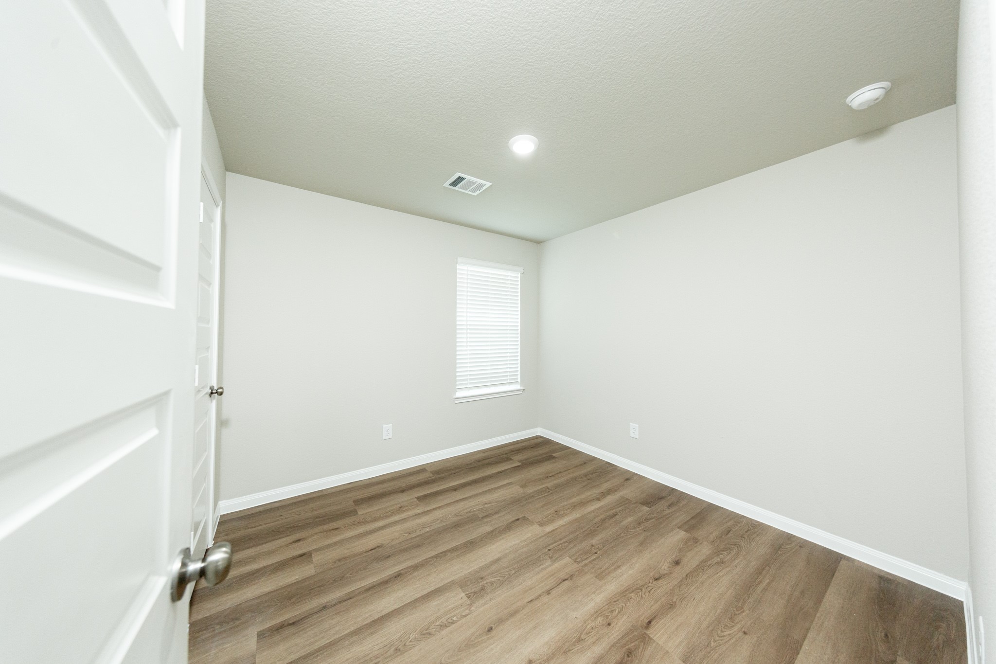 14015 Mount Hunter Drive Property Photo 11