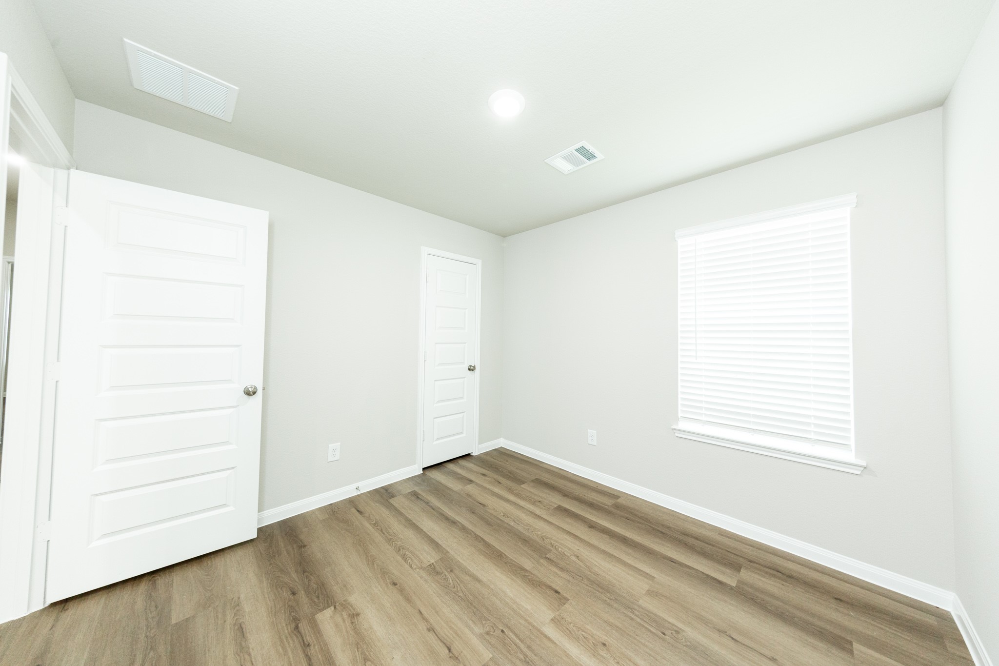 14015 Mount Hunter Drive Property Photo 12