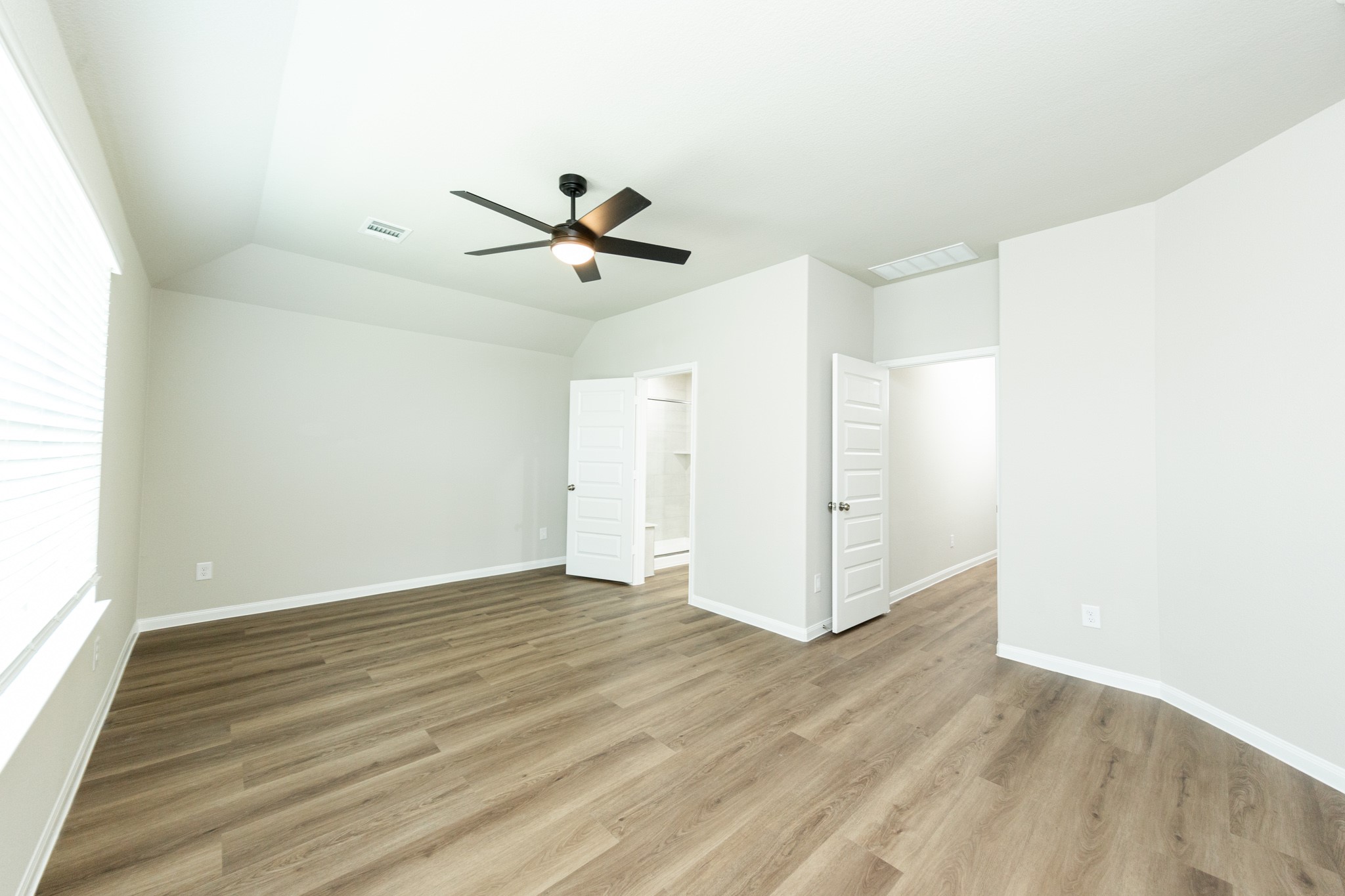 14015 Mount Hunter Drive Property Photo 13