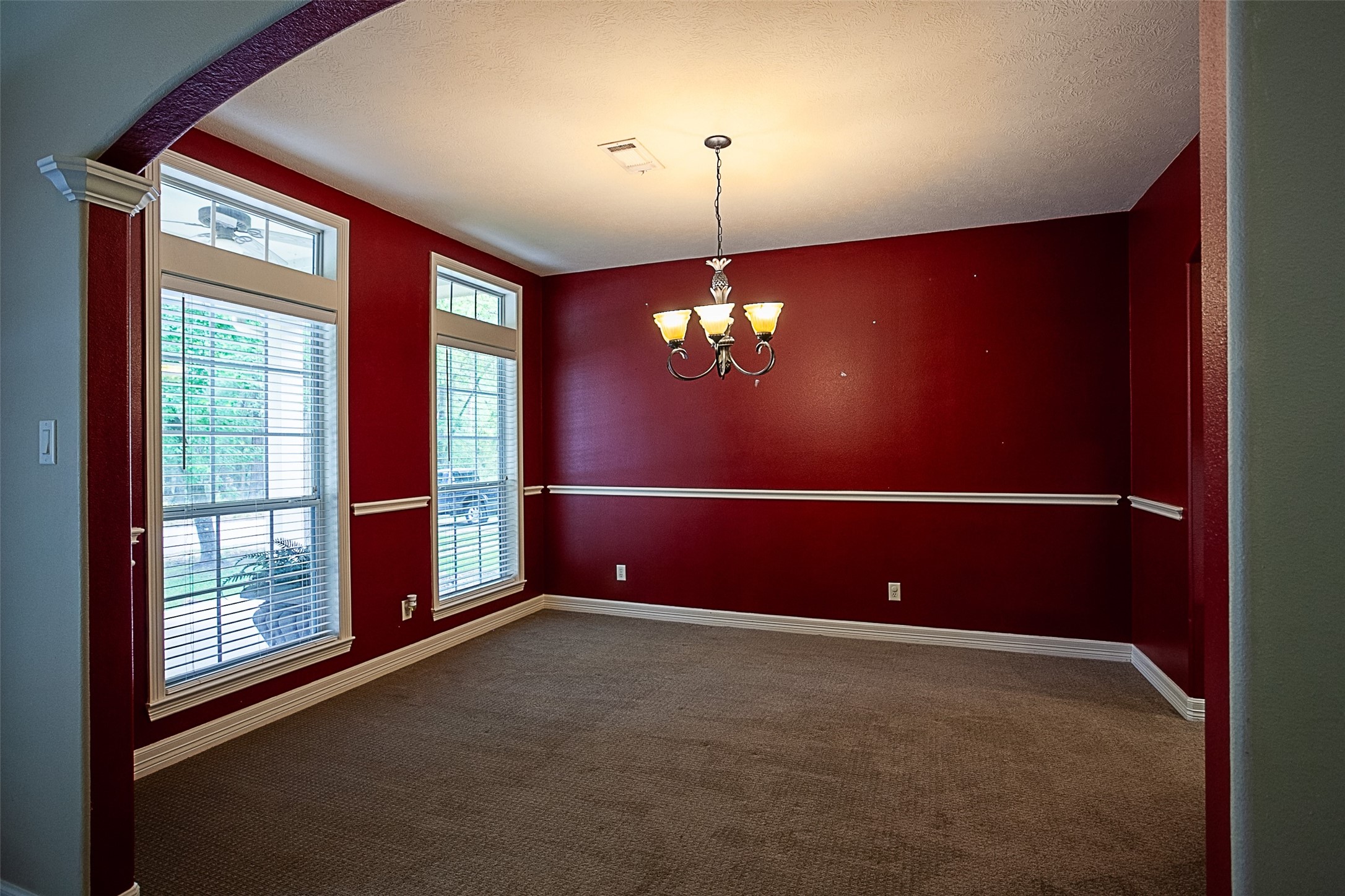 289 Broadmoor Drive Property Photo 9