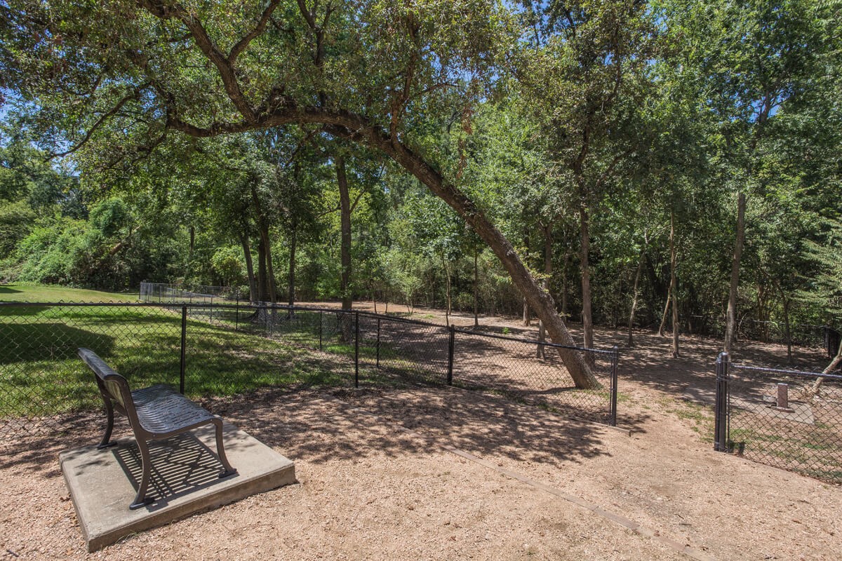 10440 Deerwood 02-0215 Property Photo 19