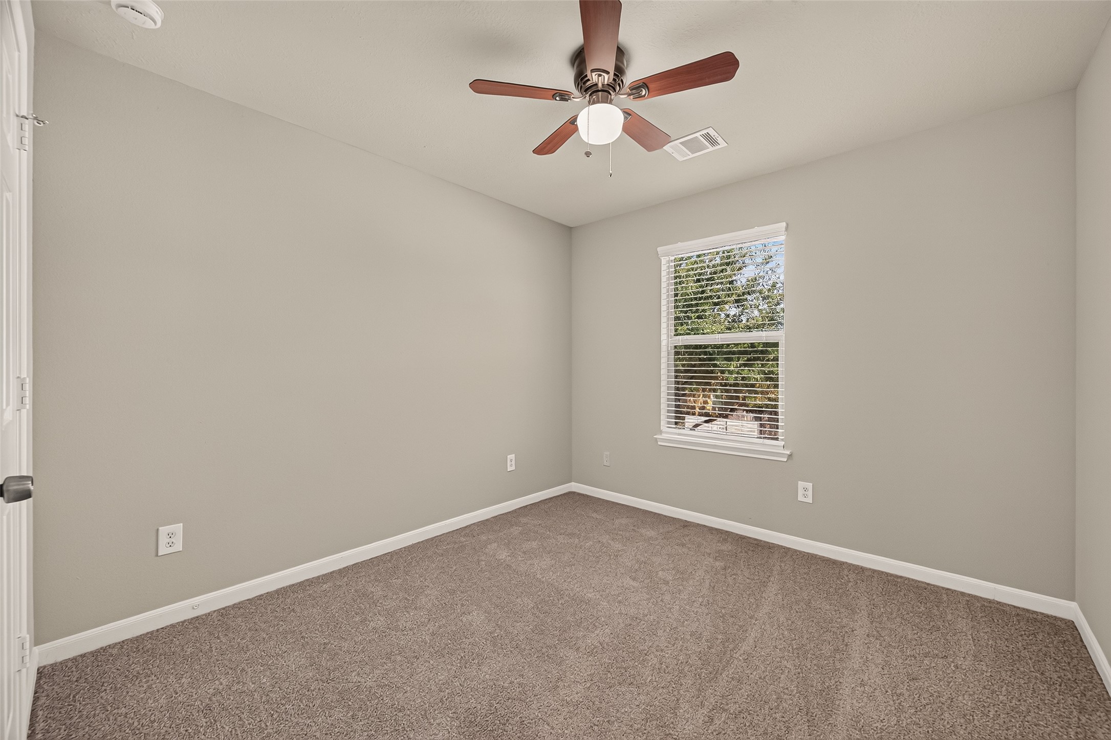 815 Leaholm Lane Property Photo 20