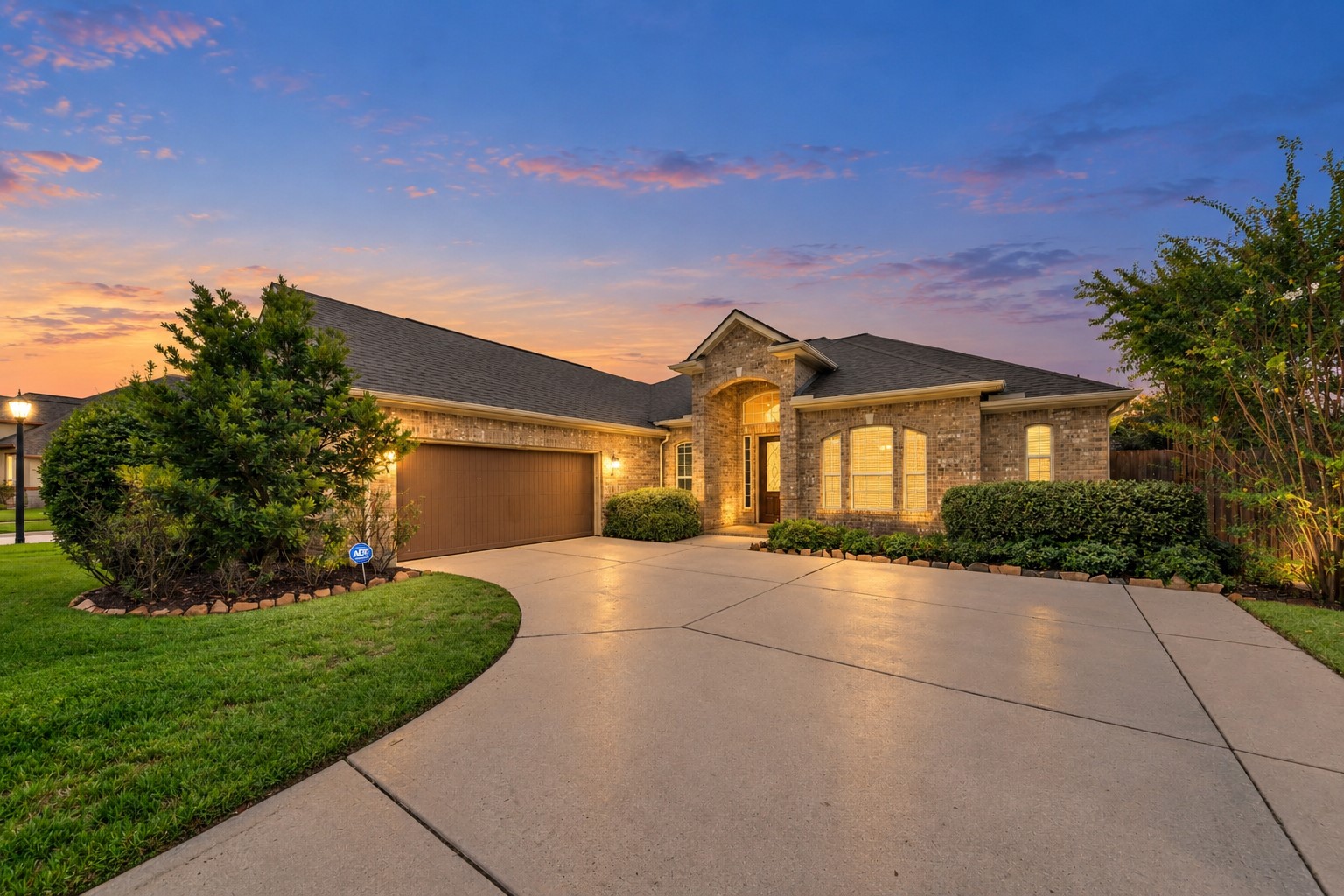 12218 Rampy Green Drive Property Photo 1