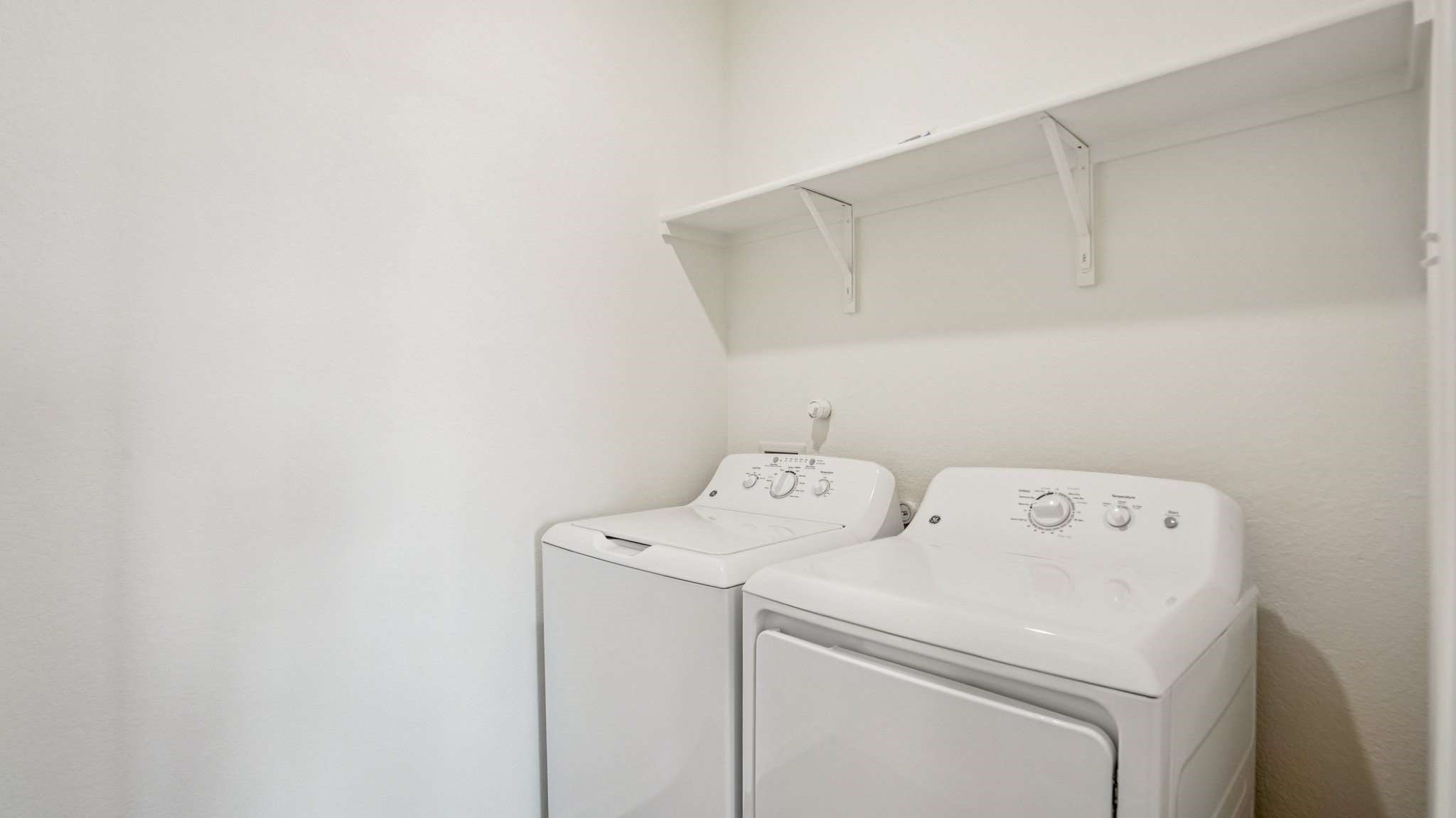 18664 Shauna Danielle Drive Property Photo 11