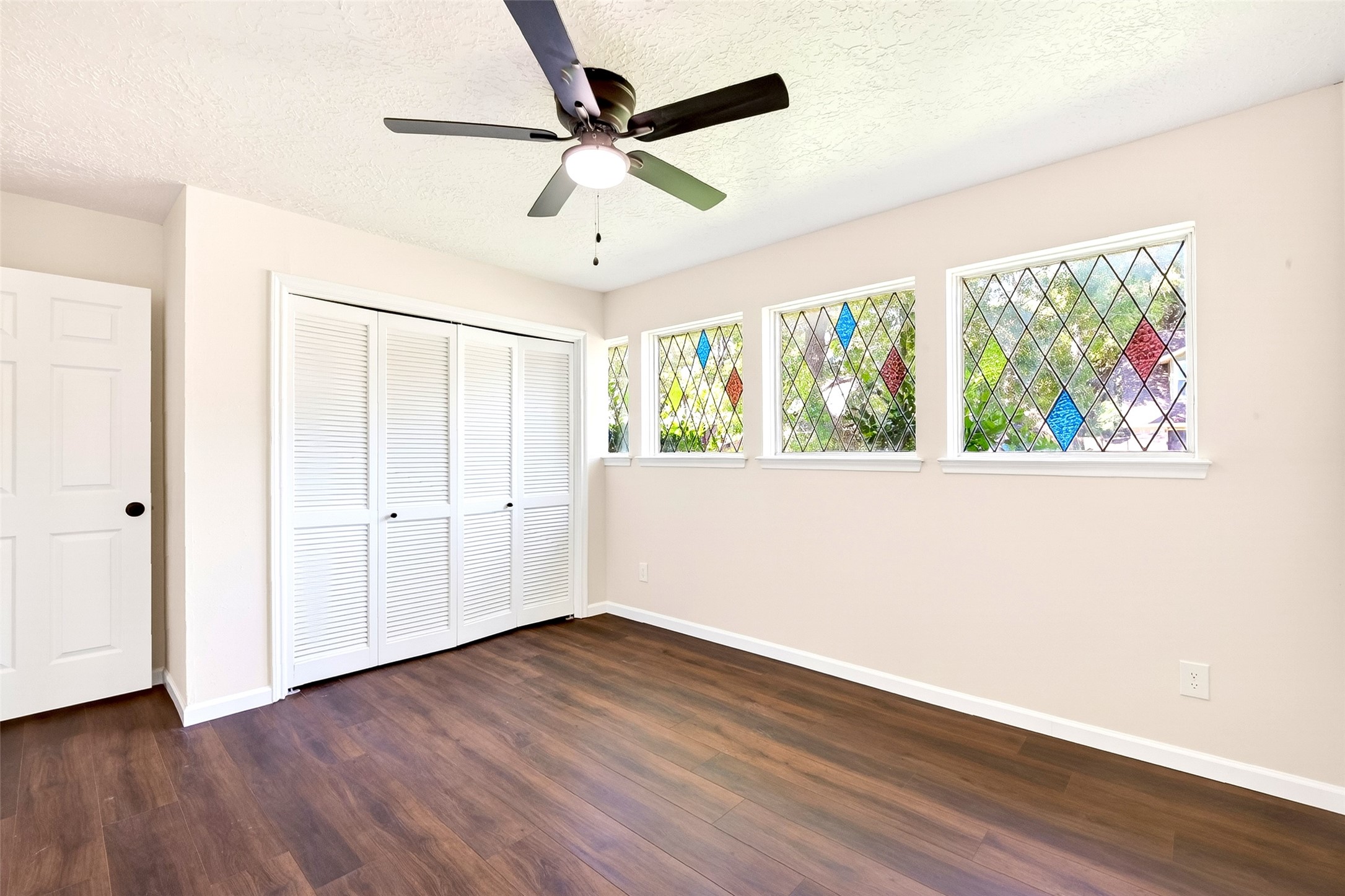 15207 Pleasant Valley Road Property Photo 25