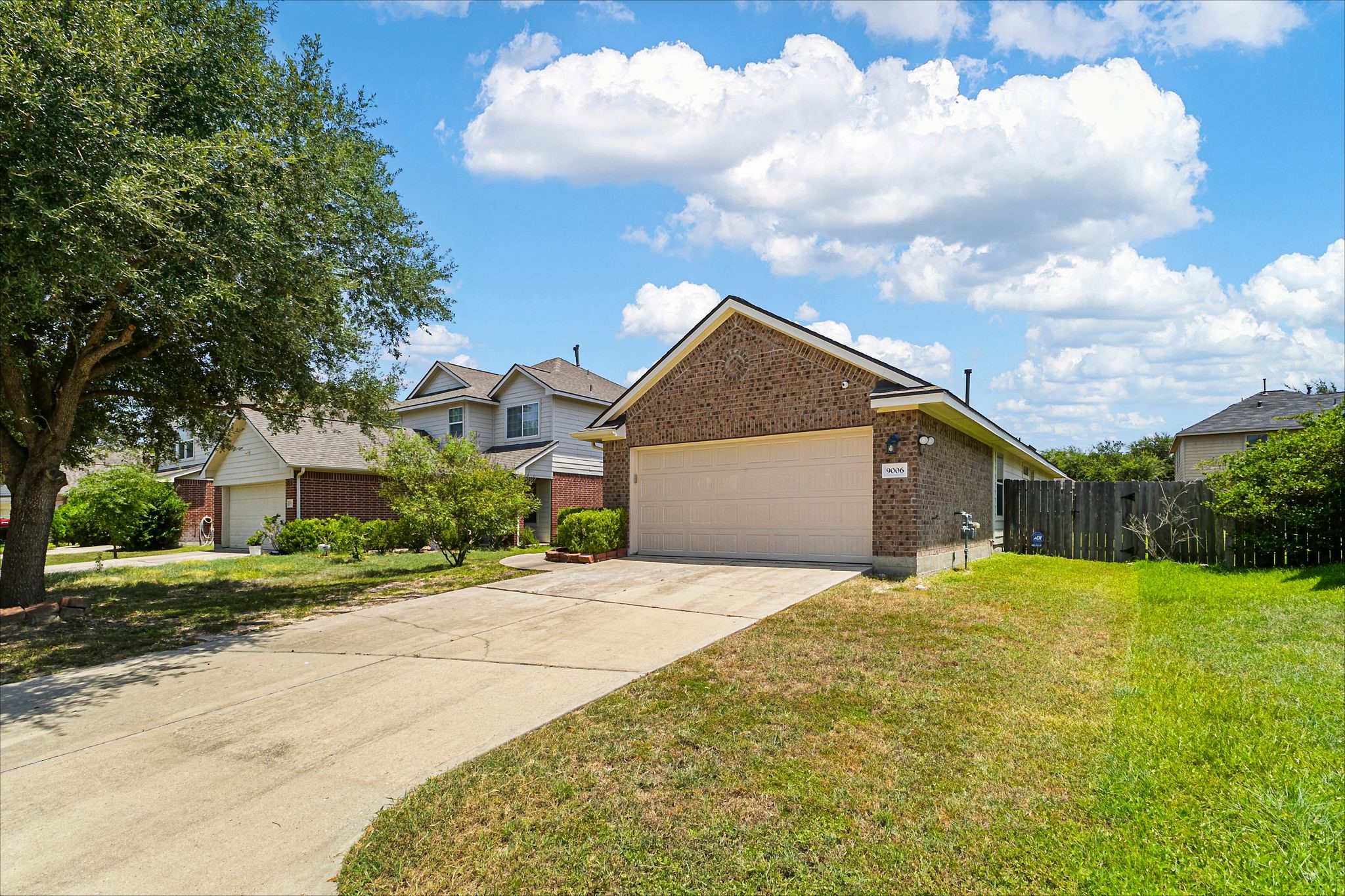 9006 Wildbird Lane Property Photo 33