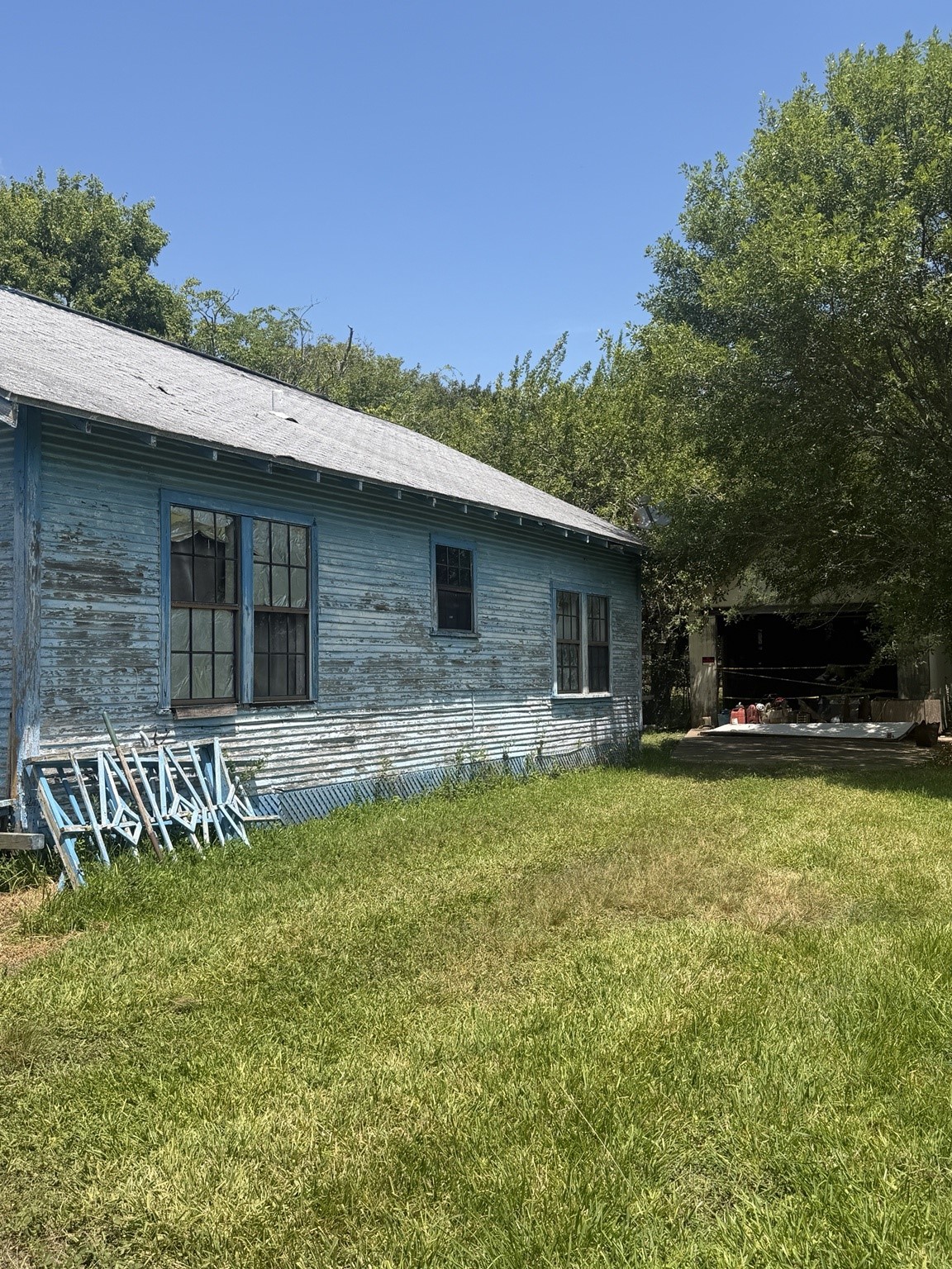 1830 34th Avenue N Property Photo 5