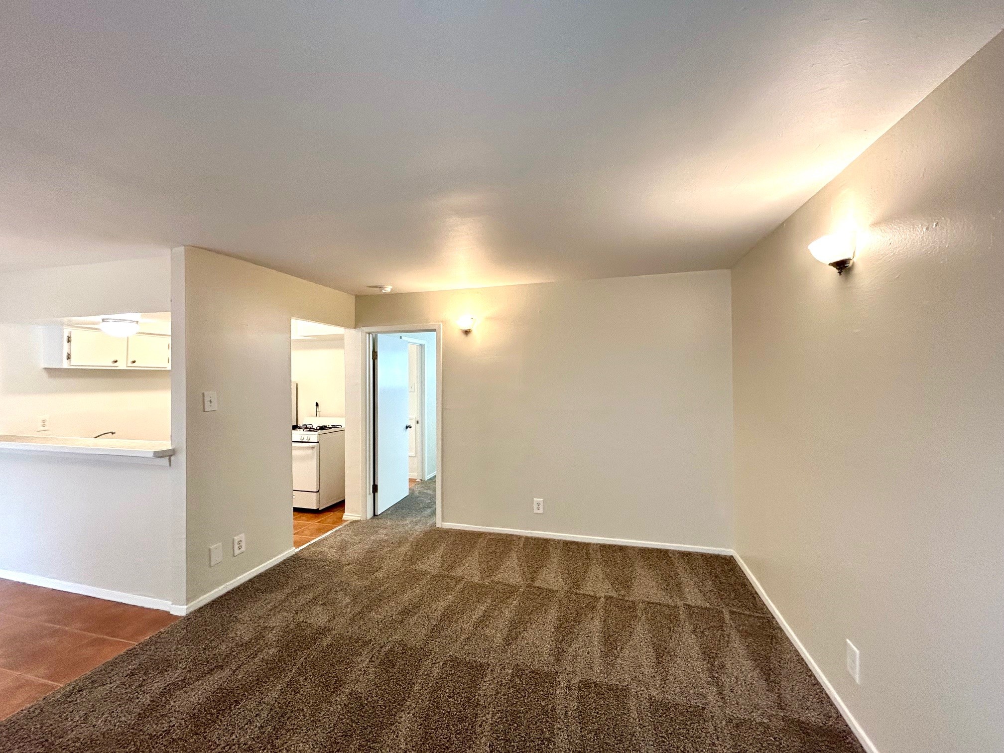 3629 N Macgregor Way 9 Property Photo 3