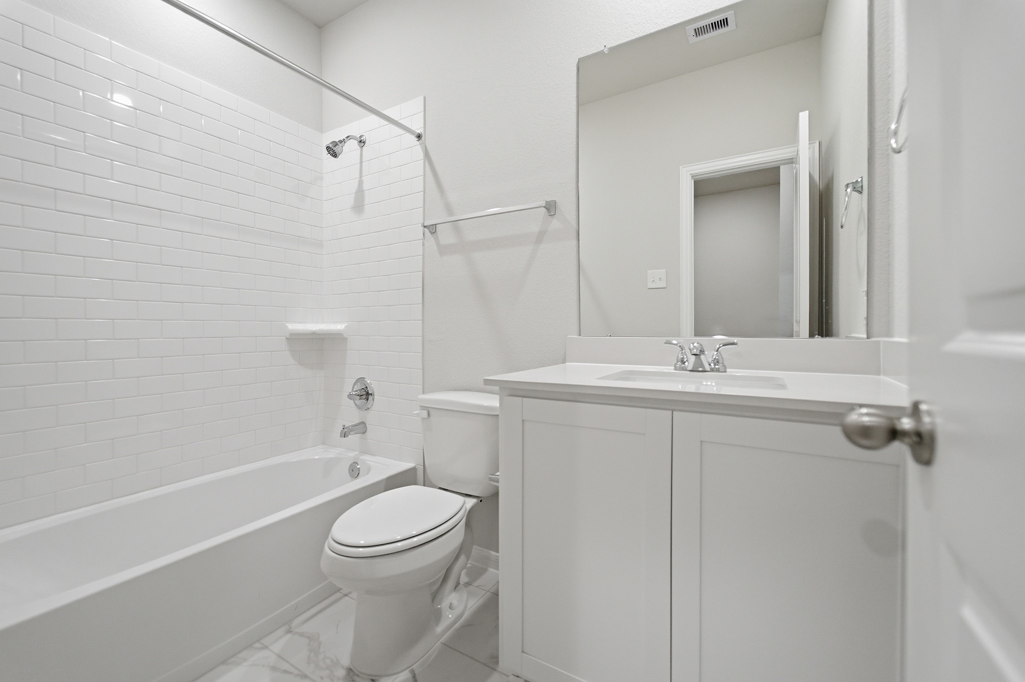 772 Red Mulberry Street Property Photo 7