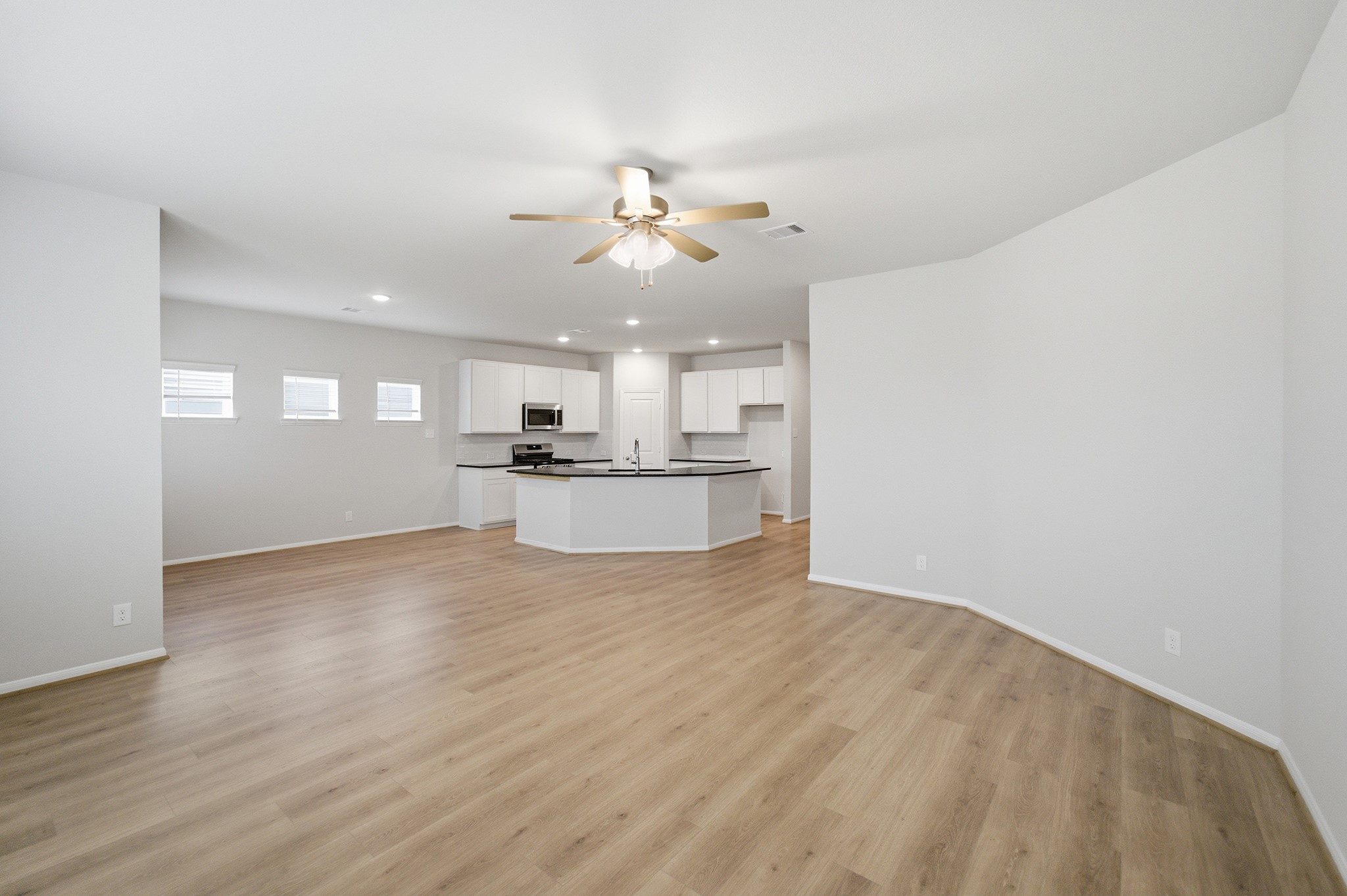 772 Red Mulberry Street Property Photo 17