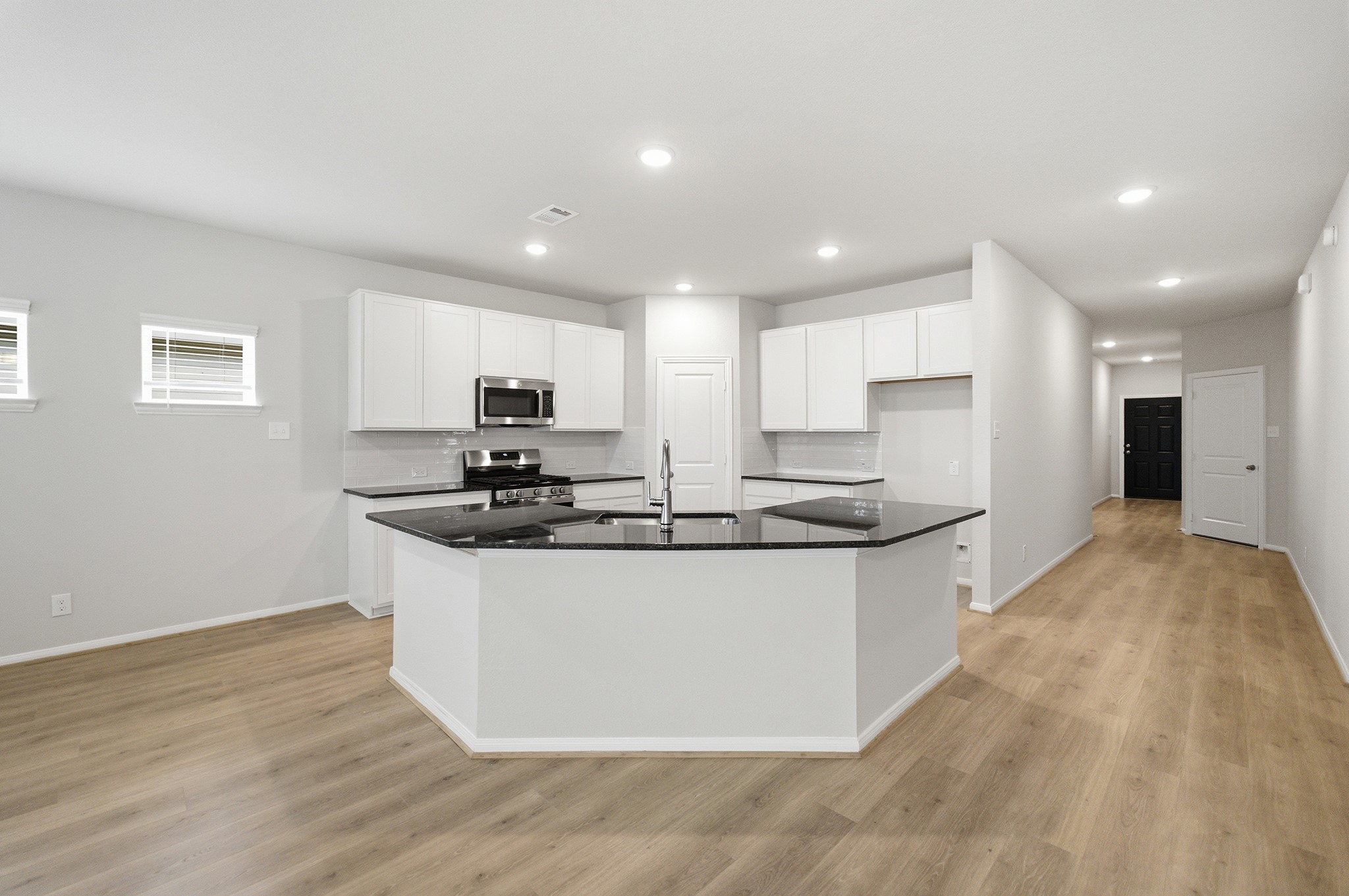 772 Red Mulberry Street Property Photo 20