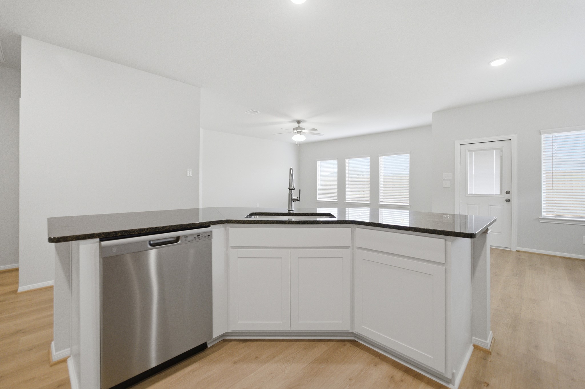 772 Red Mulberry Street Property Photo 25