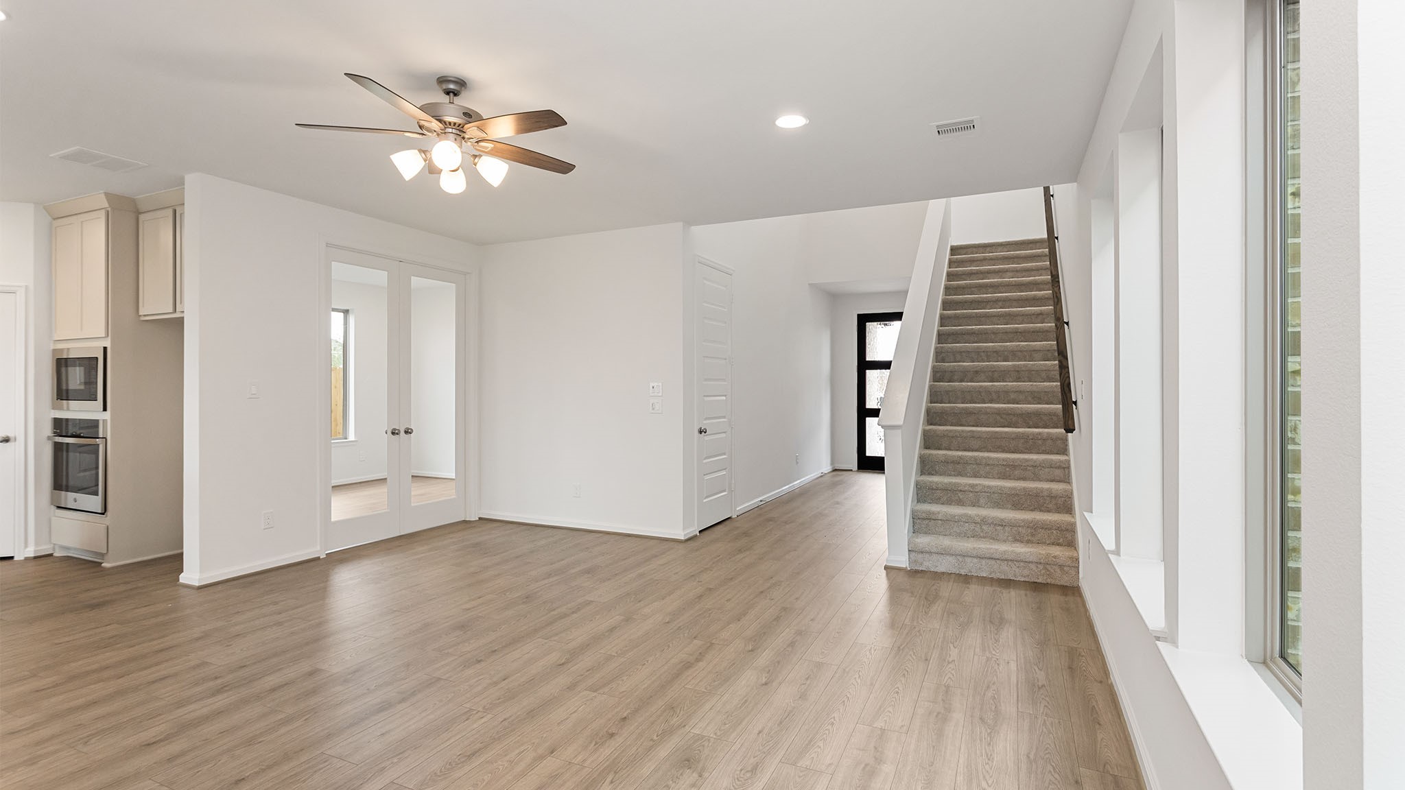 10315 Melida Dawn Way Property Photo 3