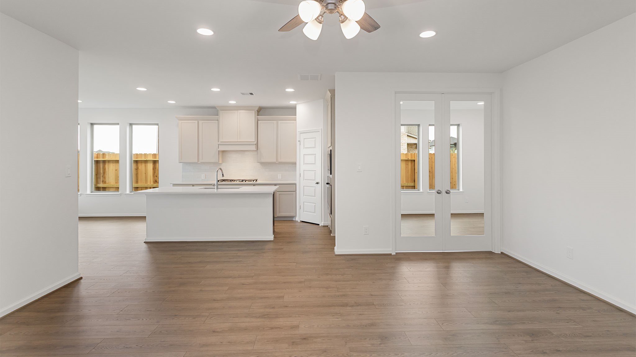 10315 Melida Dawn Way Property Photo 4