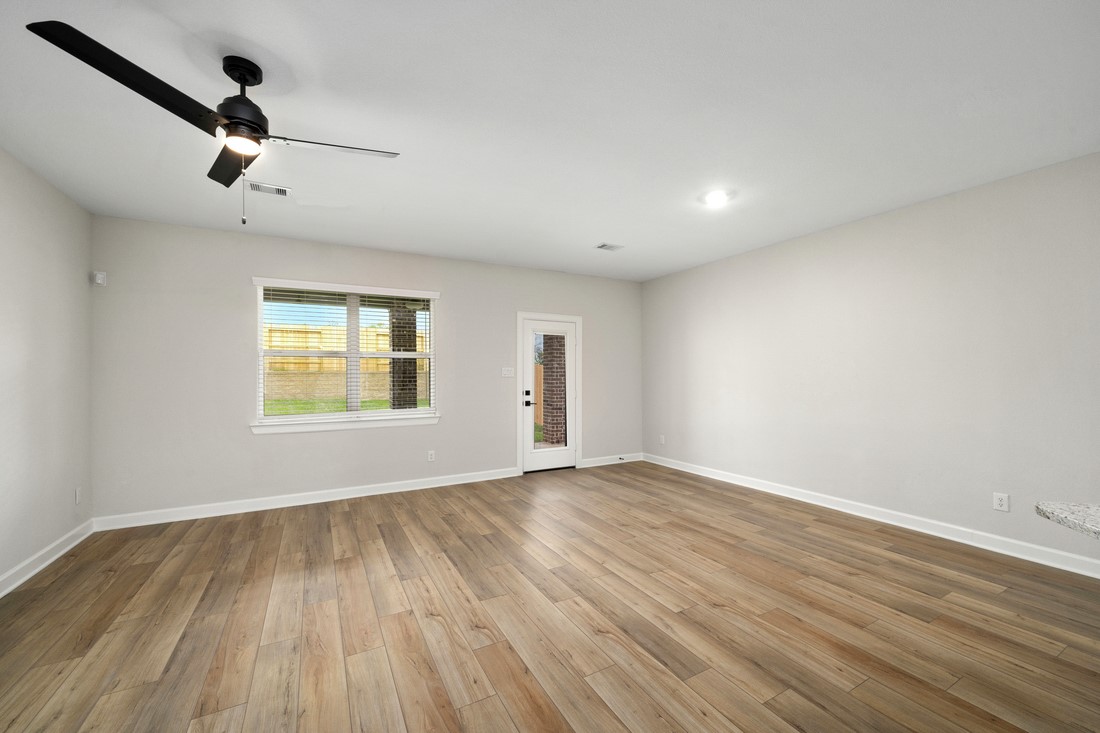 6015 Diamond Leaf Court Property Photo 8