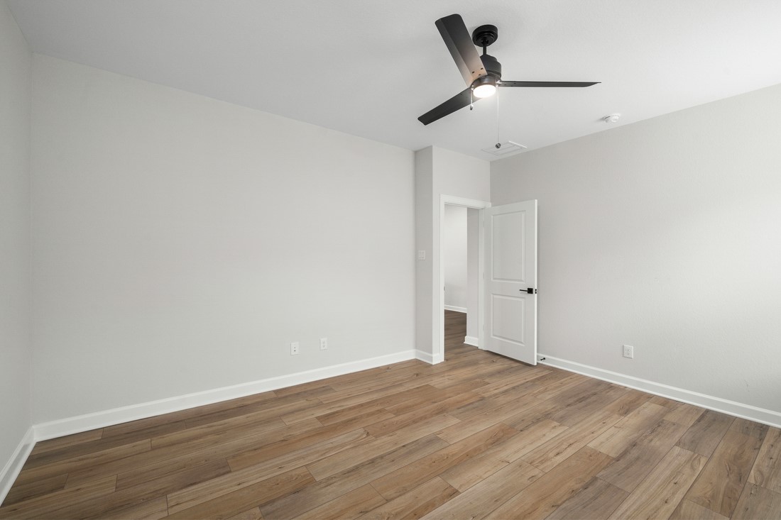 6015 Diamond Leaf Court Property Photo 13