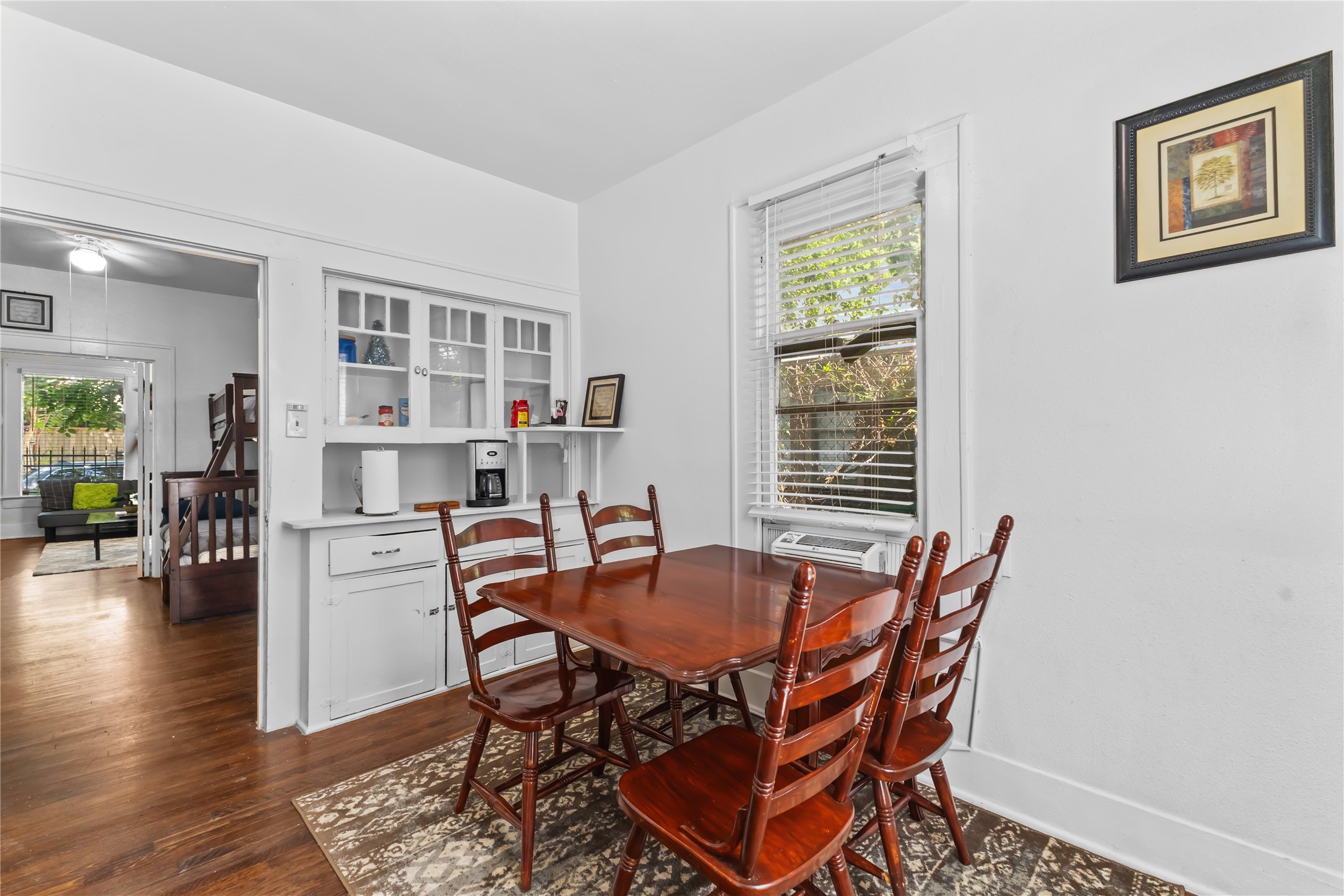 2509 Whitney Street A Property Photo 10