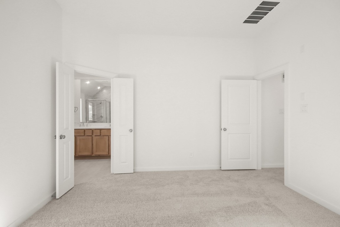 329 Fields Lane Property Photo 11