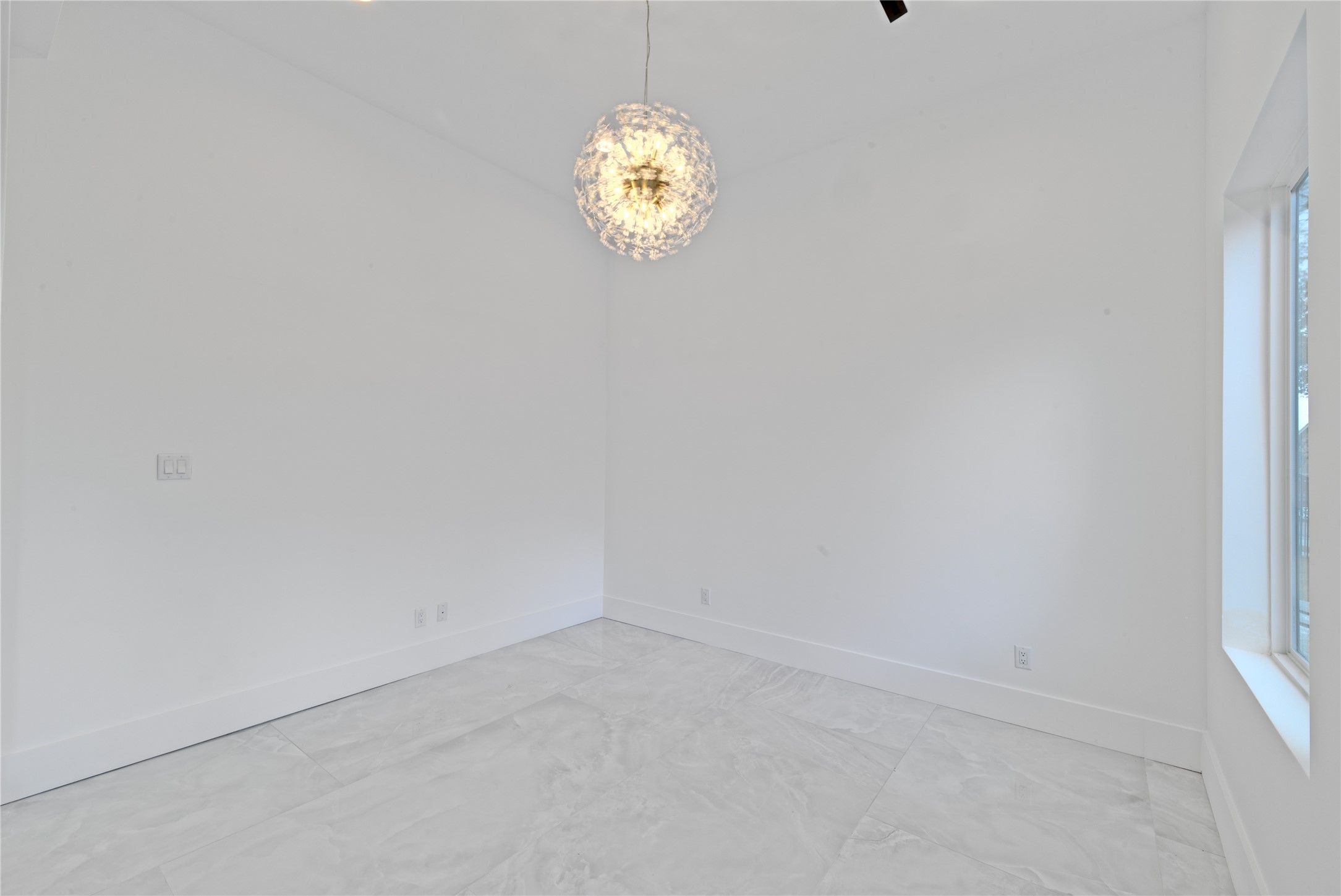 2217 Waterford Village Boulevard Property Photo 14