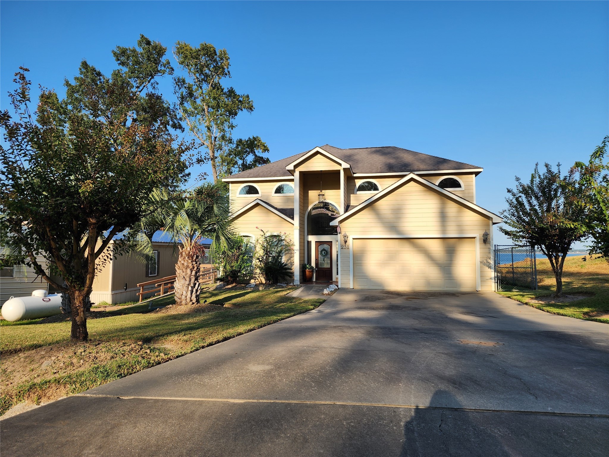 231 Key Largo Loop Property Photo 1