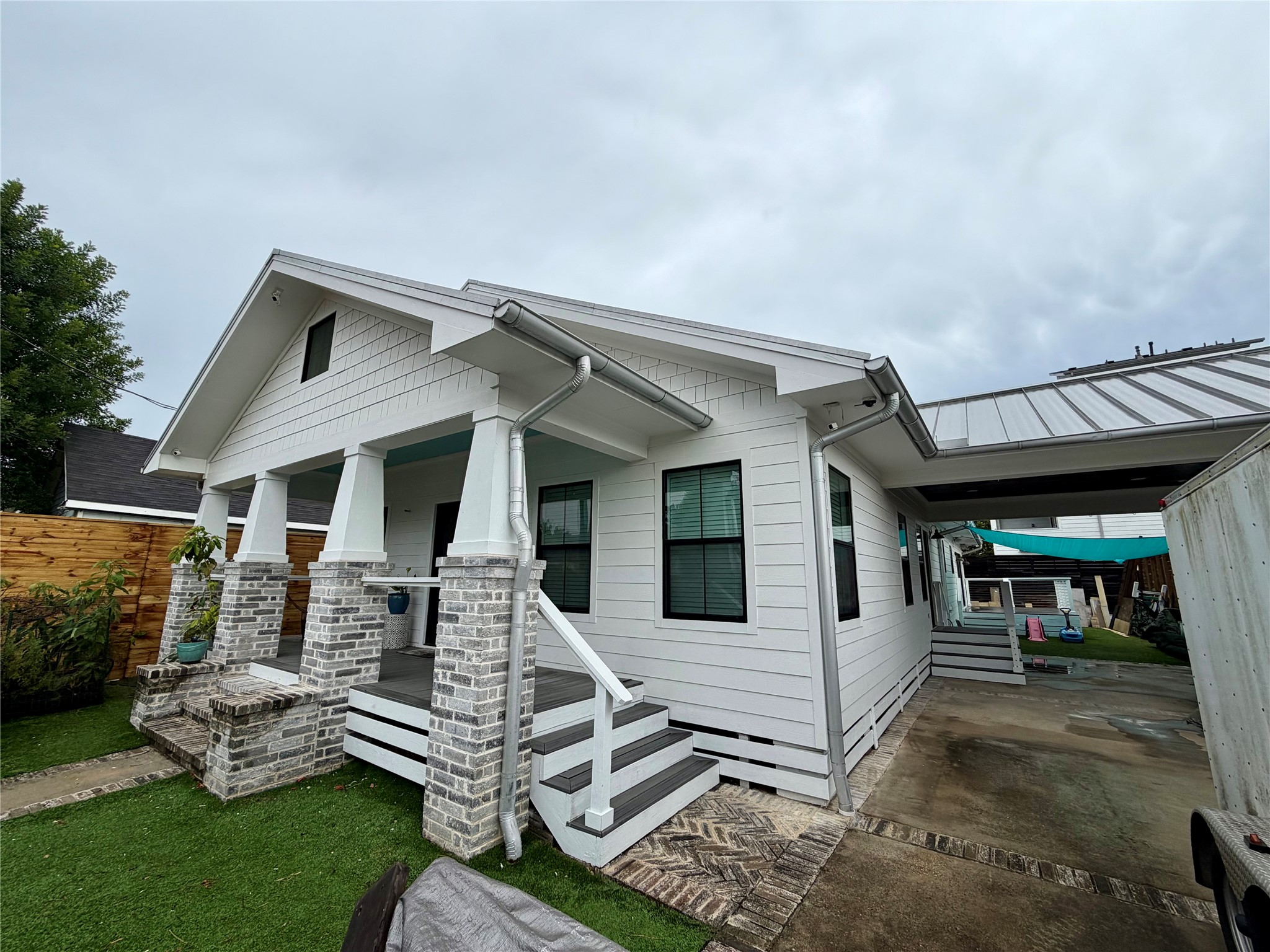 1914 Elysian Street Property Photo 4