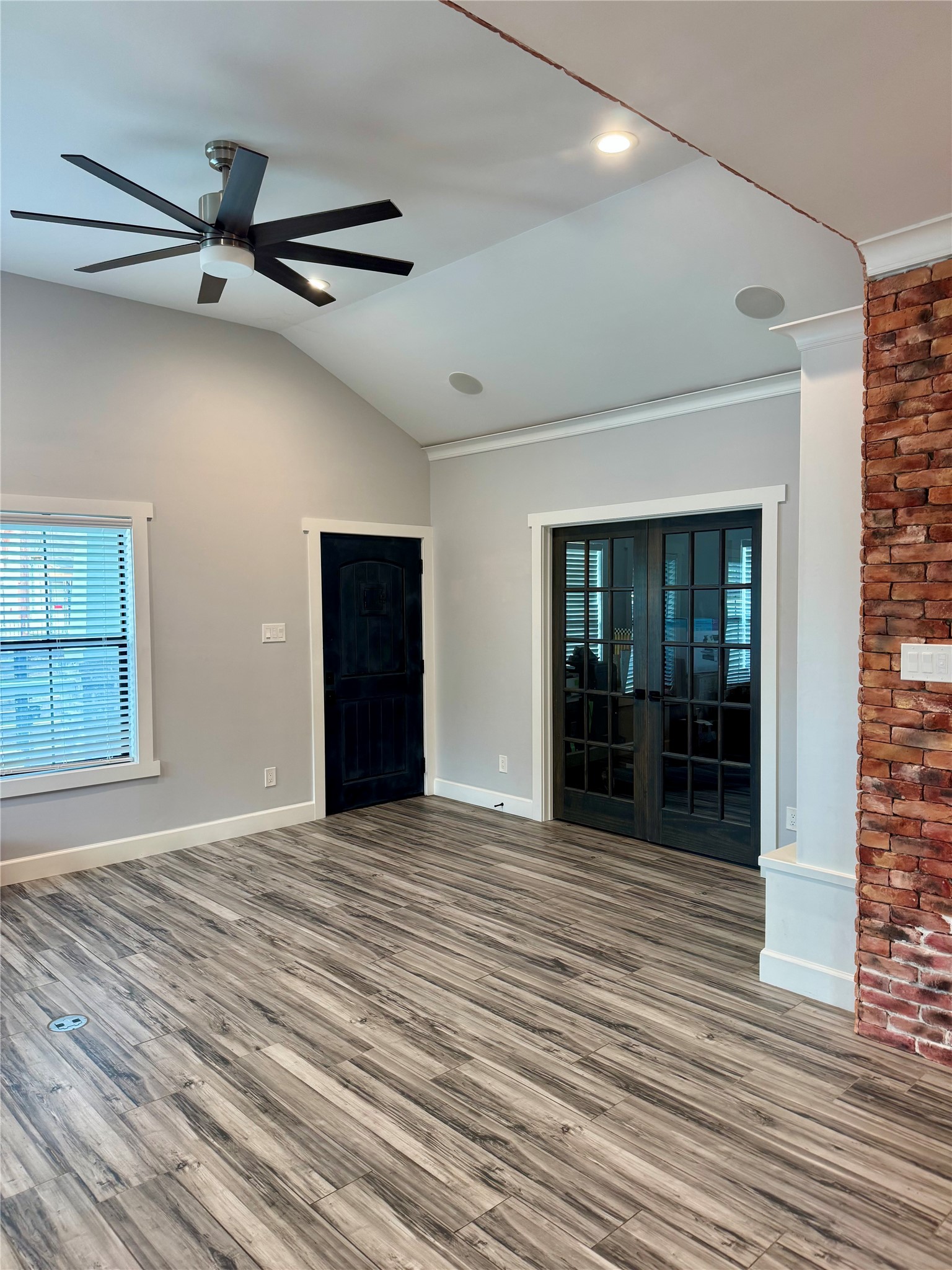 1914 Elysian Street Property Photo 6