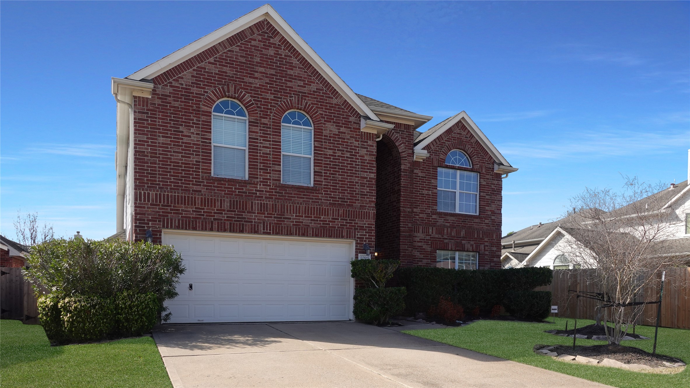 2202 Drake Falls Drive Property Photo 1
