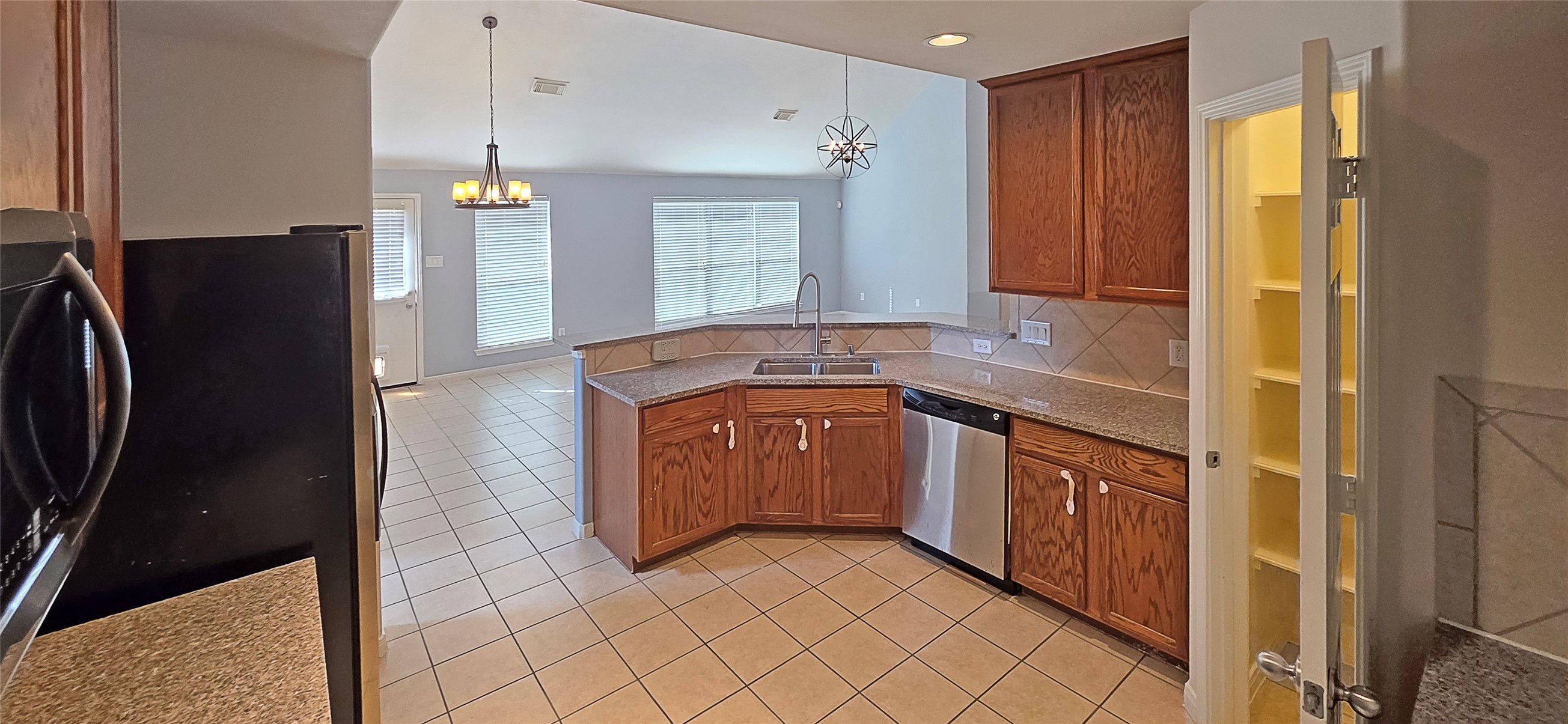 2202 Drake Falls Drive Property Photo 17