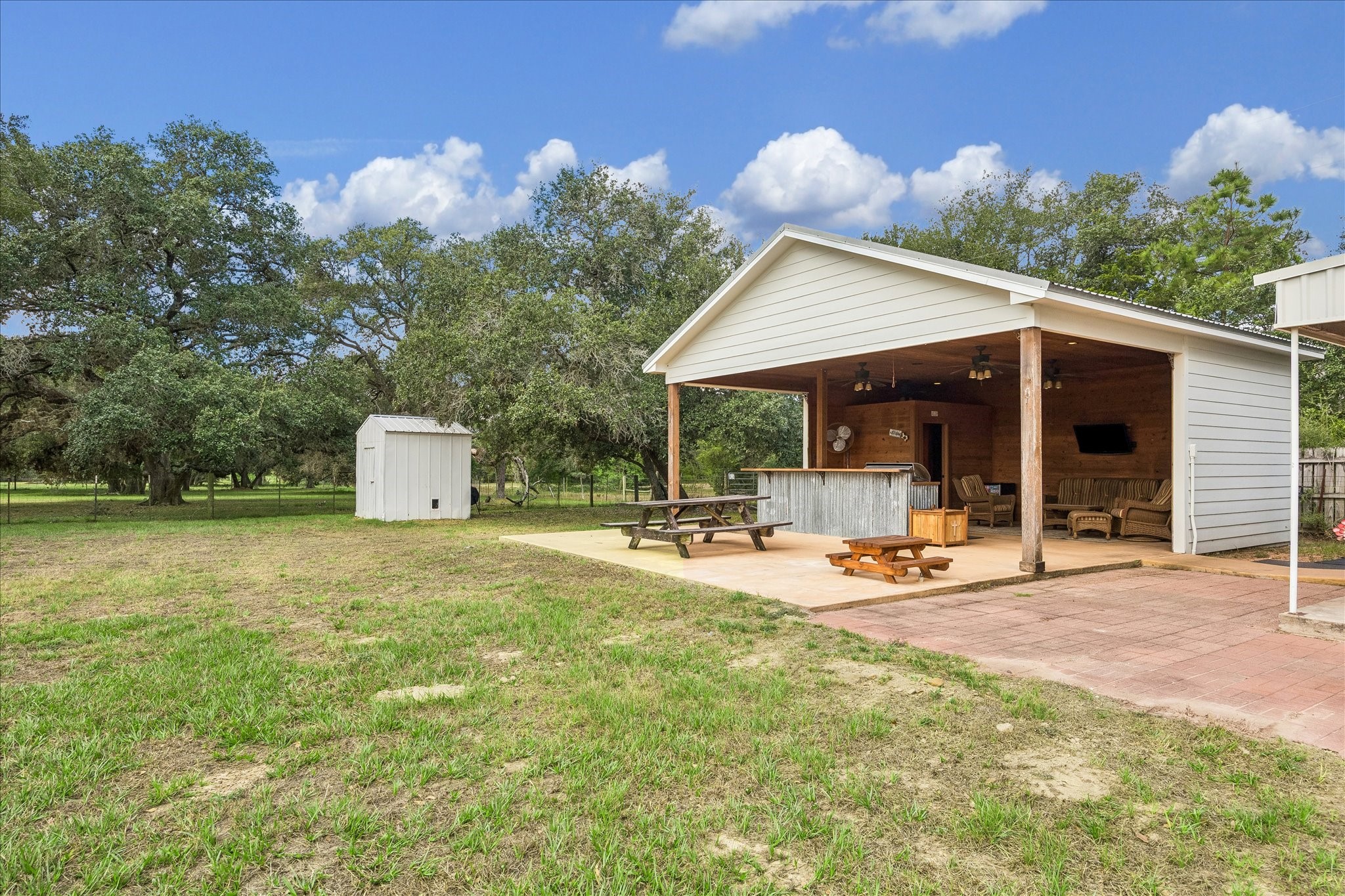 1000 Heiman Luedke Lane Property Photo 36